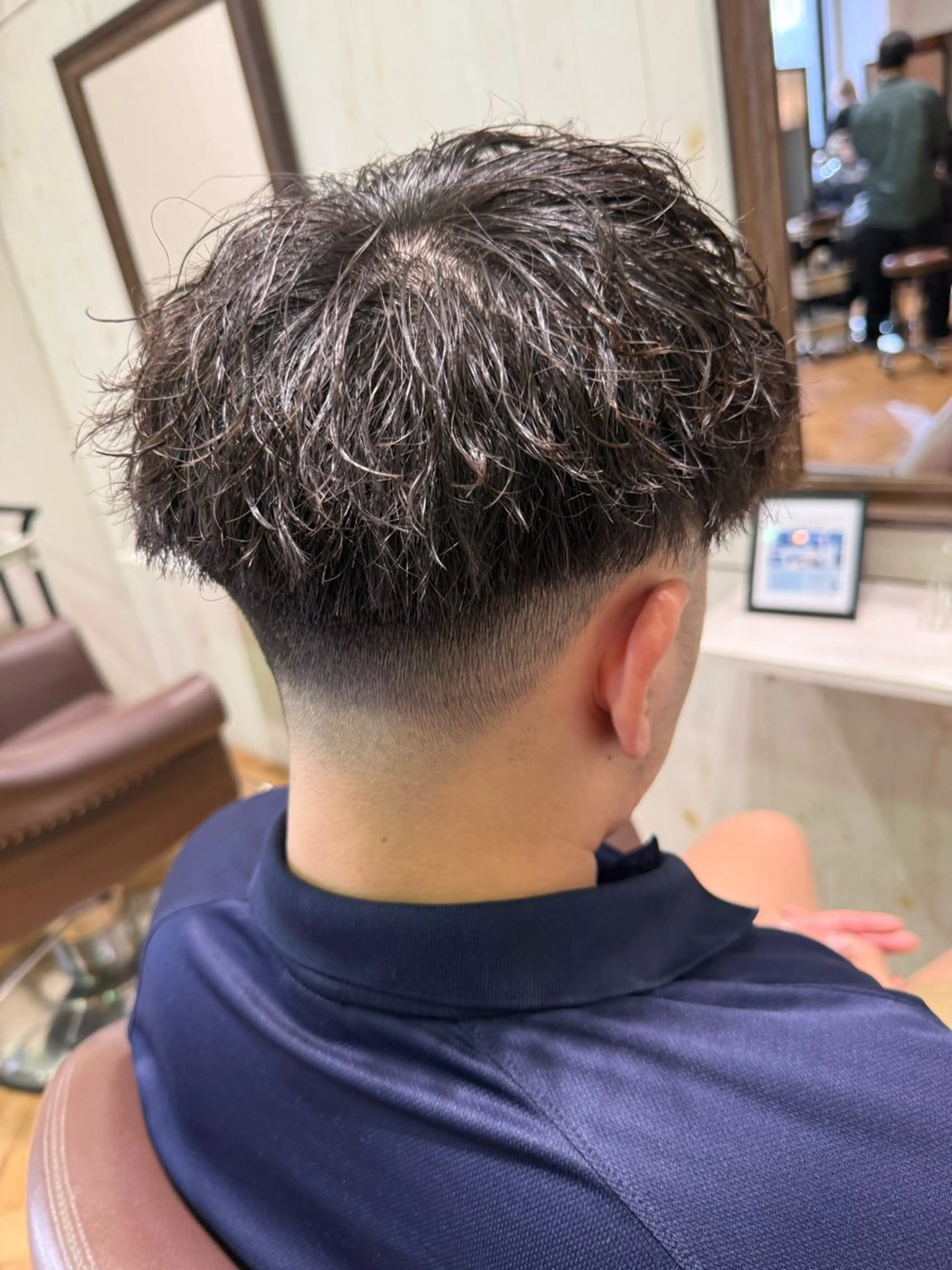 ショート メンズ フェードカット メンズパーマ 溝口 槙里也のヘアスタイル