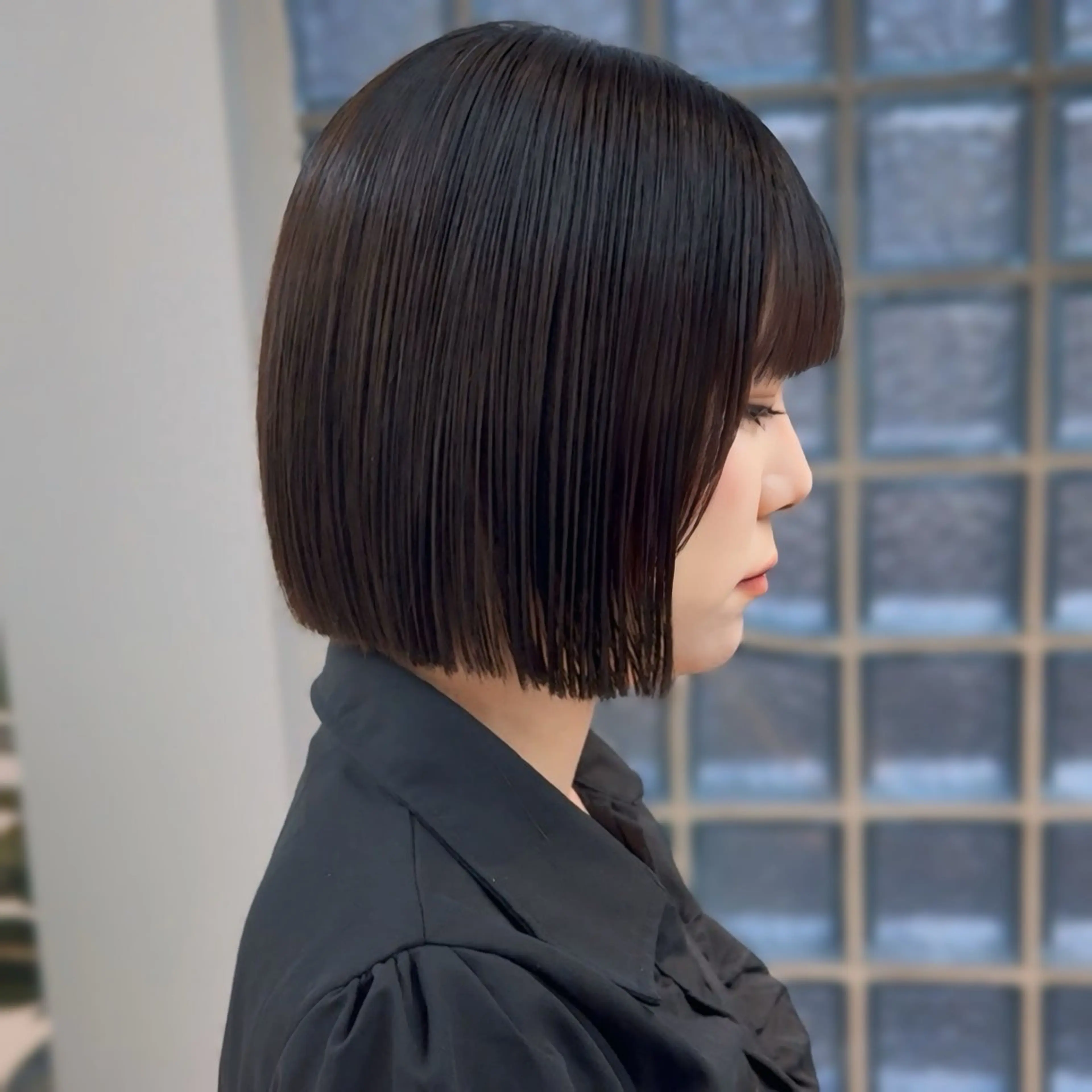 ミディアム ストンボブ/ 縮毛矯正/岩澤脩太のヘアスタイル