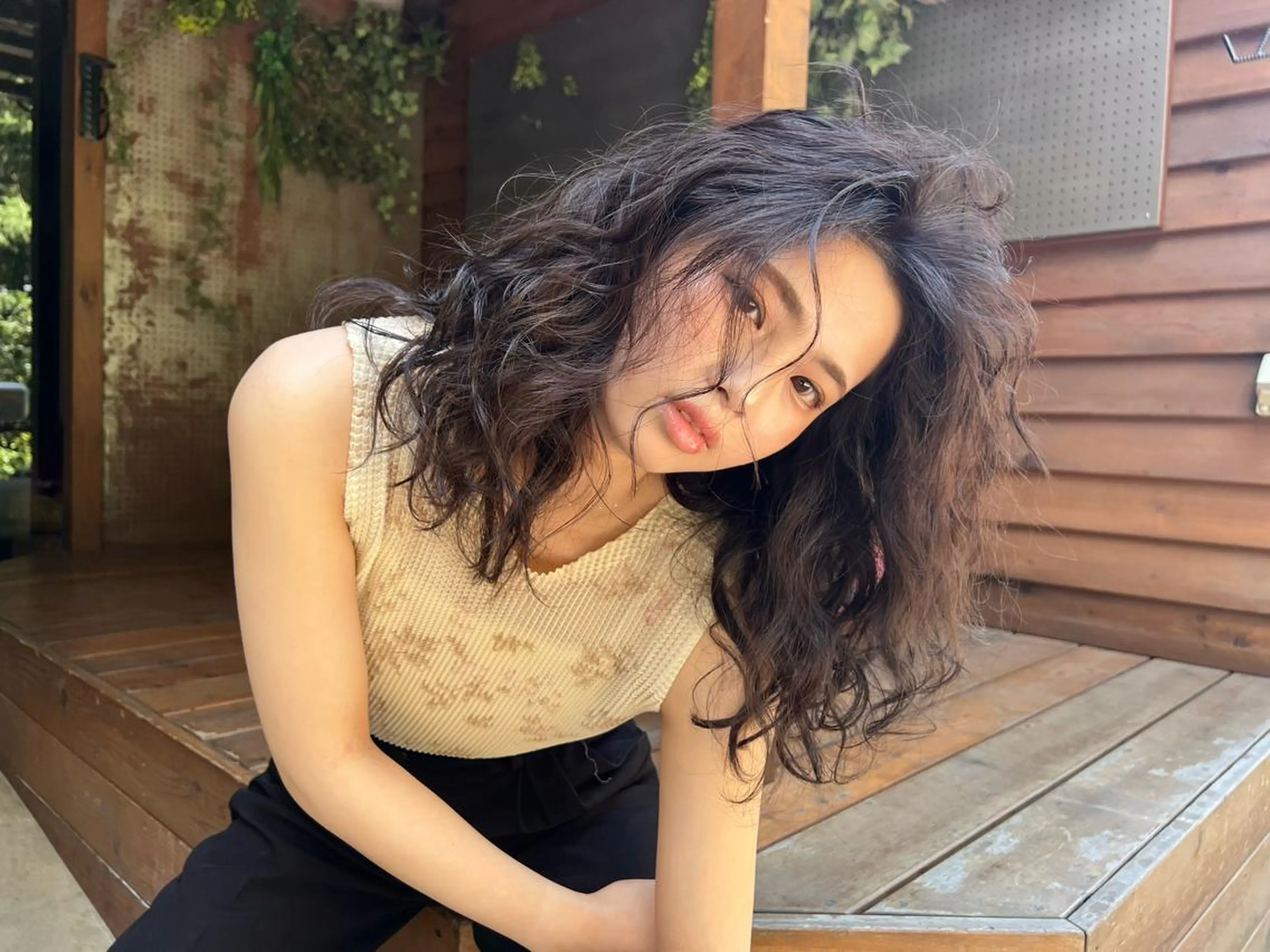 ミディアム カラー パーマ ミディアムパーマ 顔周りカット/透明感 カラー✂️MEIのヘアスタイル