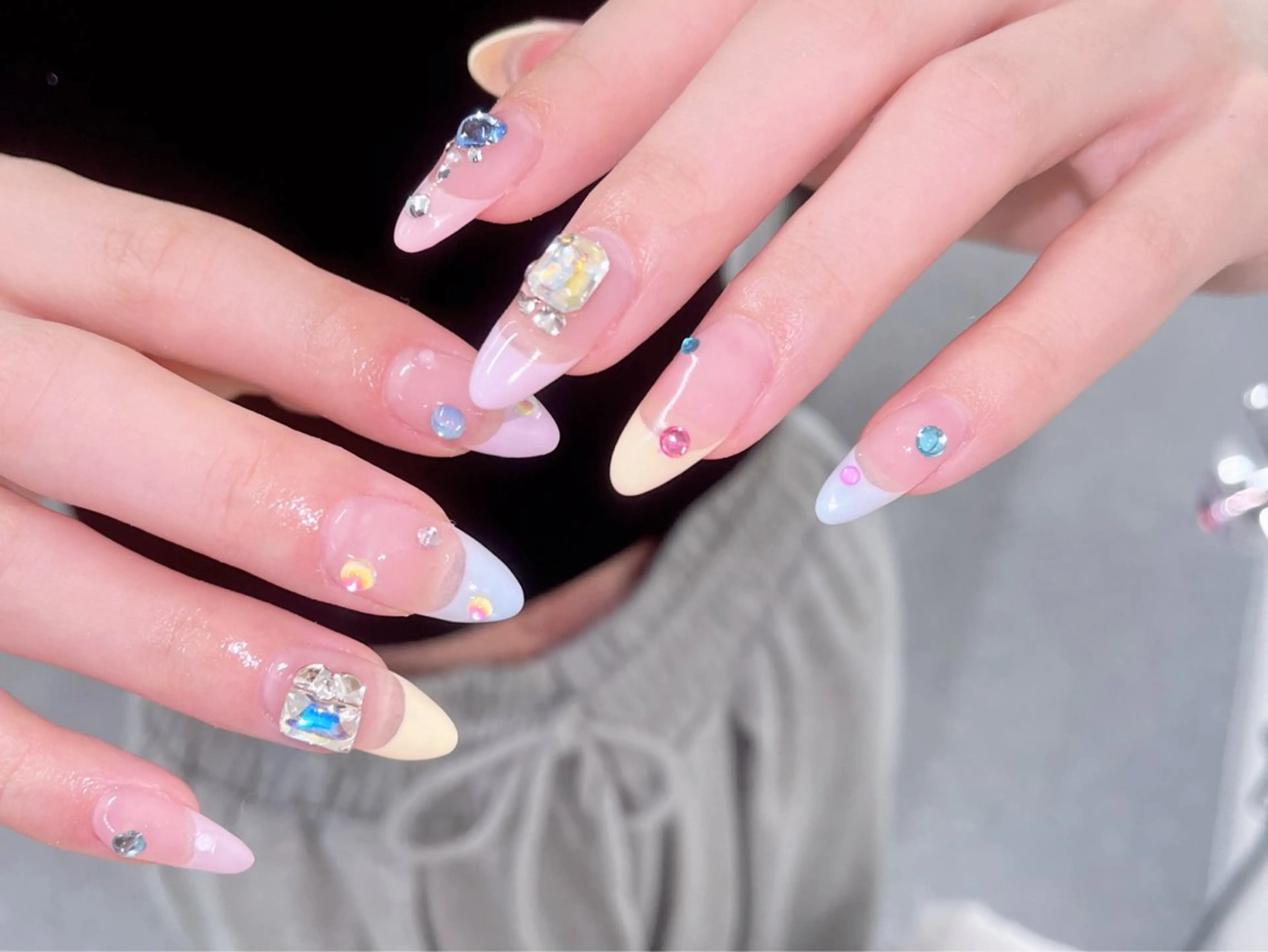 ネイル Glow Nail スカルプ専門店のネイルデザイン