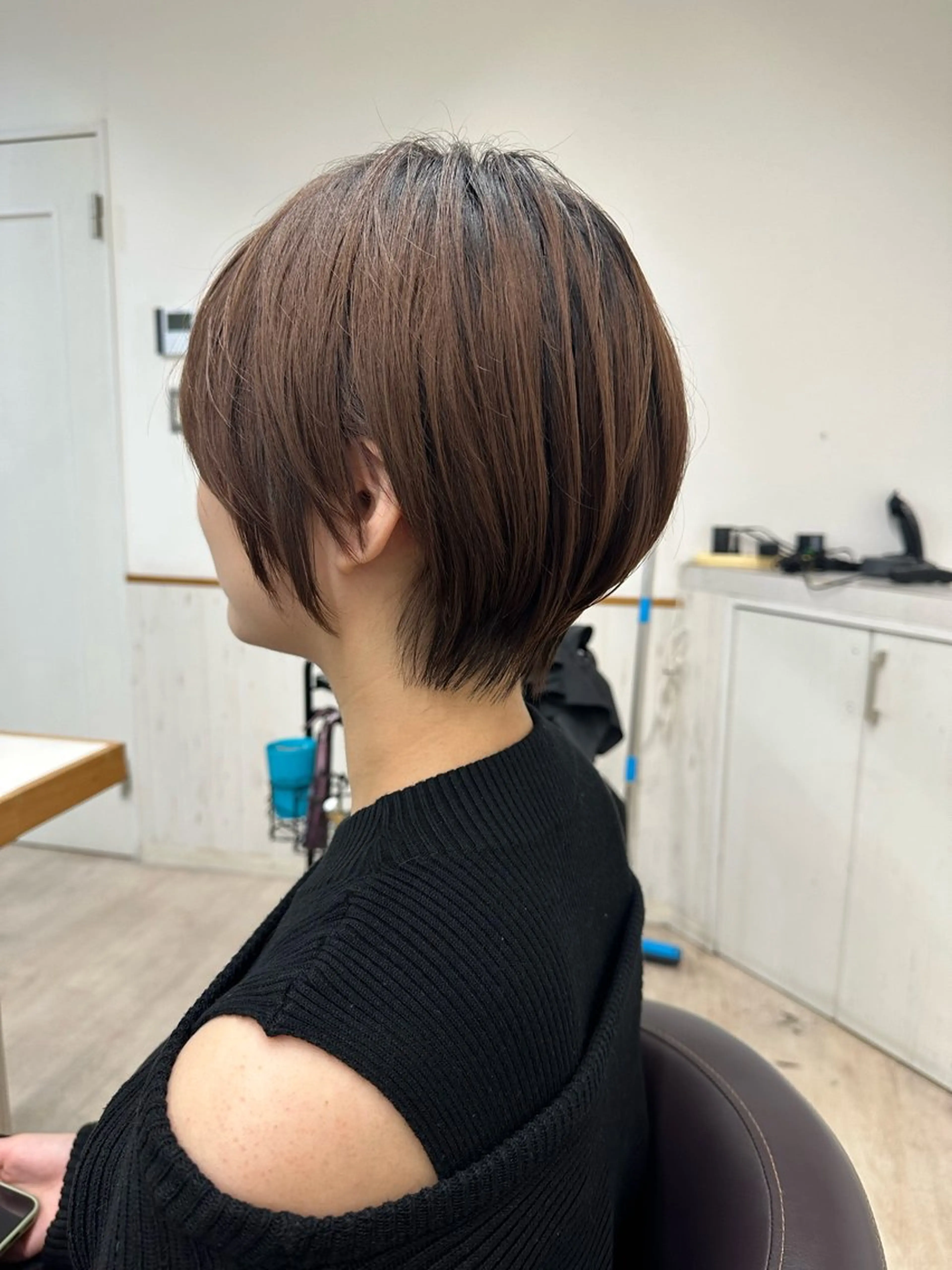 ショート カット トリートメント 白髪ぼかし、髪質改善 富田隼仁のヘアスタイル
