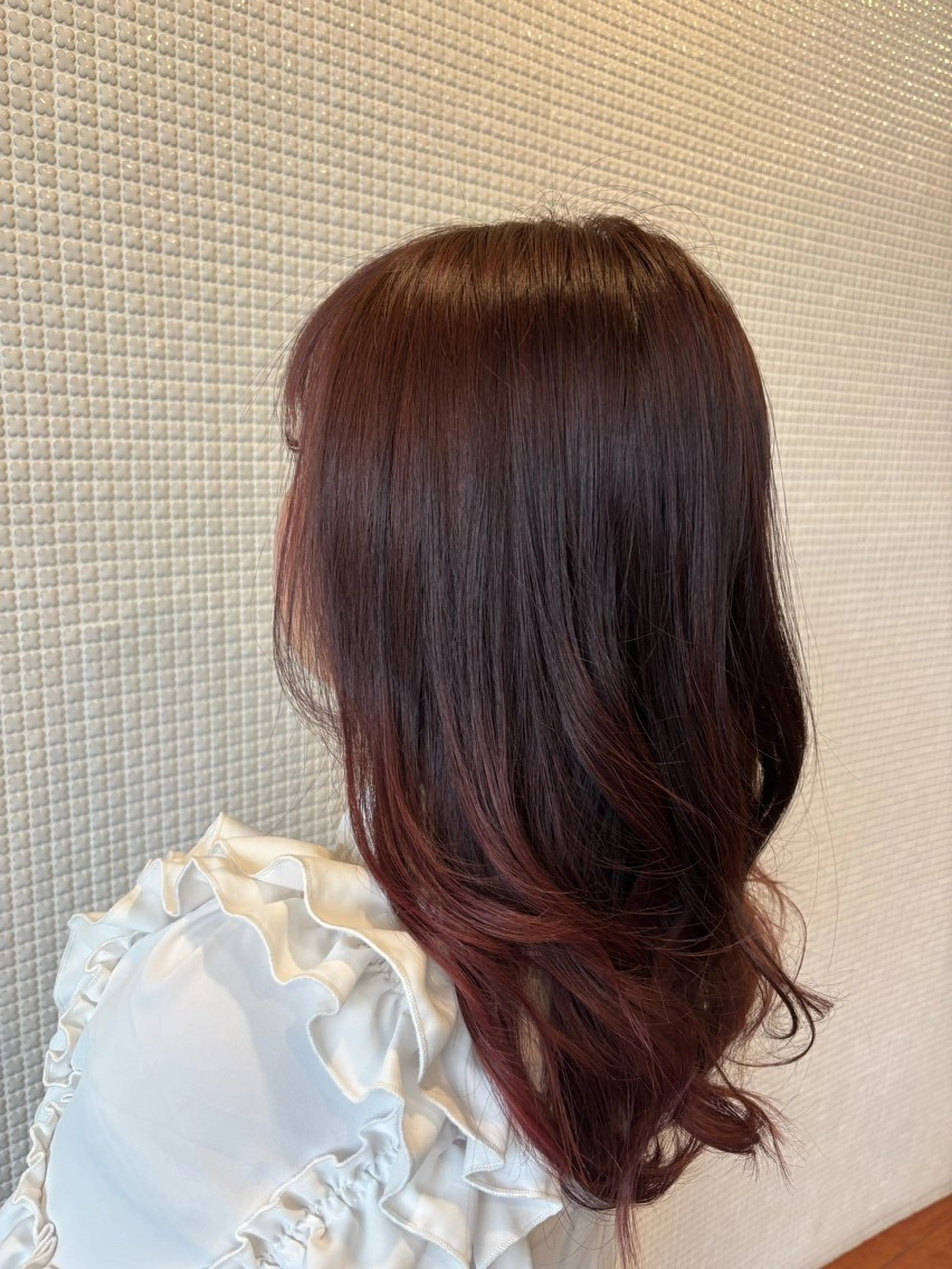 ミディアム カラー ブリーチ レッドカラー 榧木 萌香のヘアスタイル
