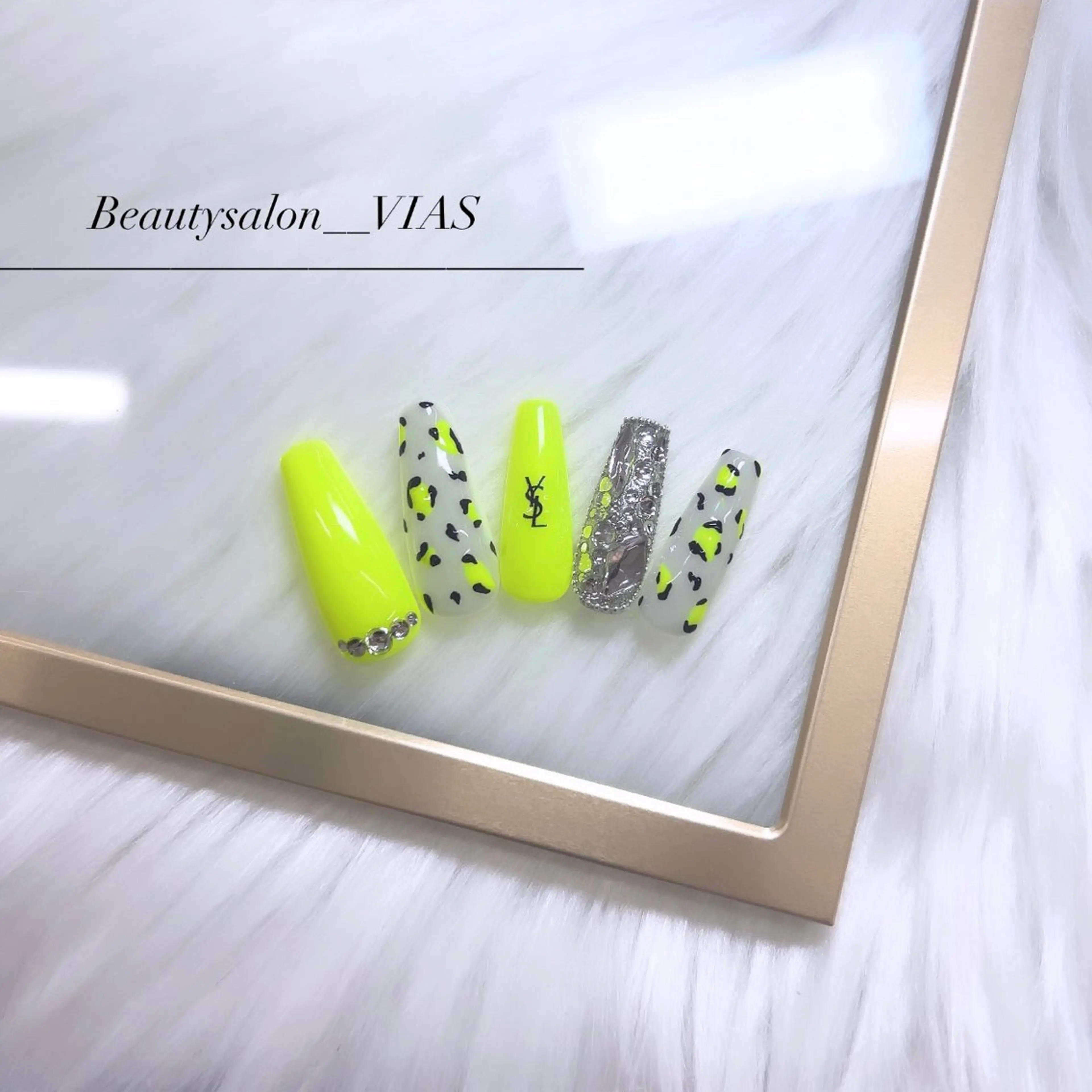 ネイル ハンドネイル VIAS 〜EYE&NAIL〜のネイルデザイン