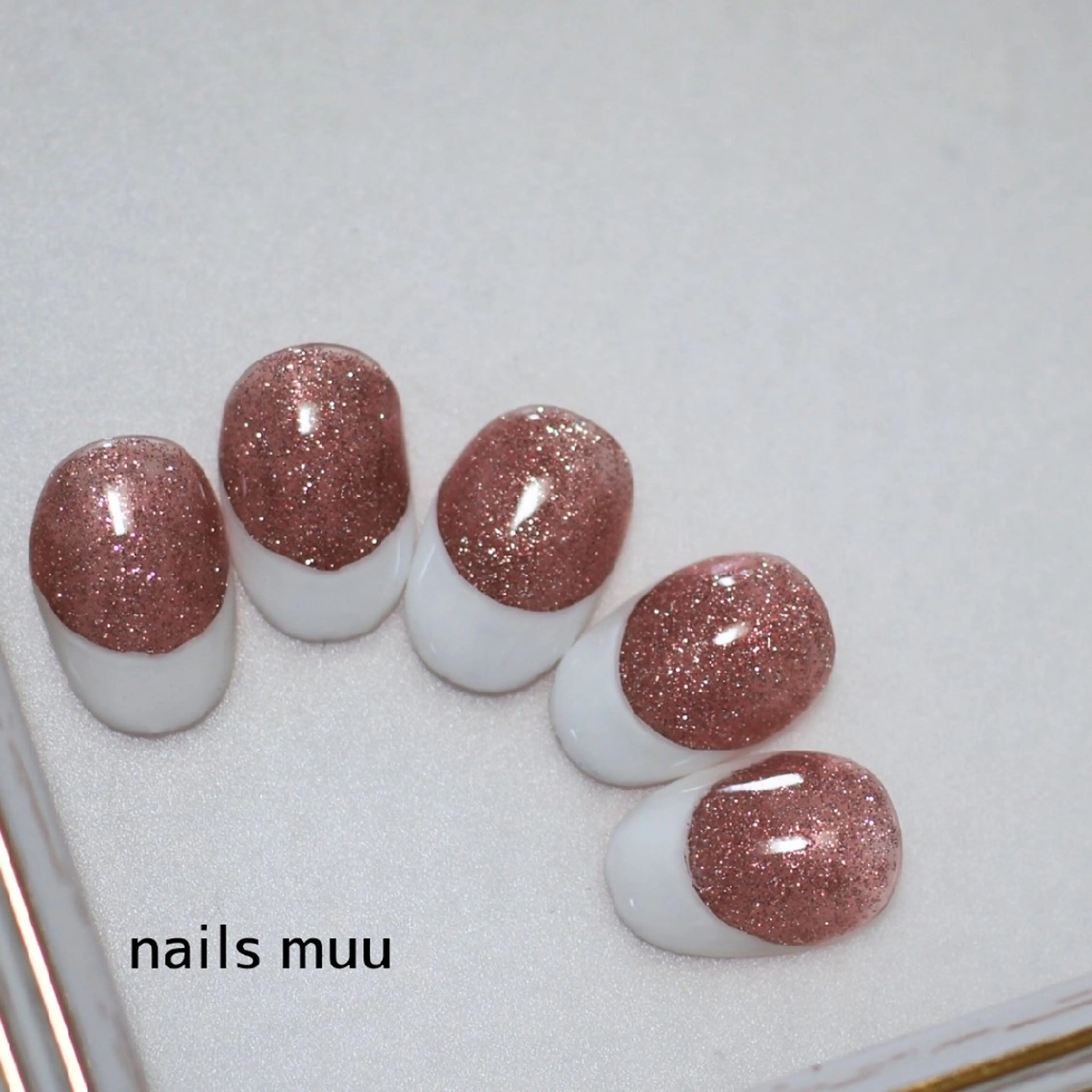 ネイル フラッシュネイル フレンチネイル キラキラネイル ハンドネイル nails muu まゆのネイルデザイン