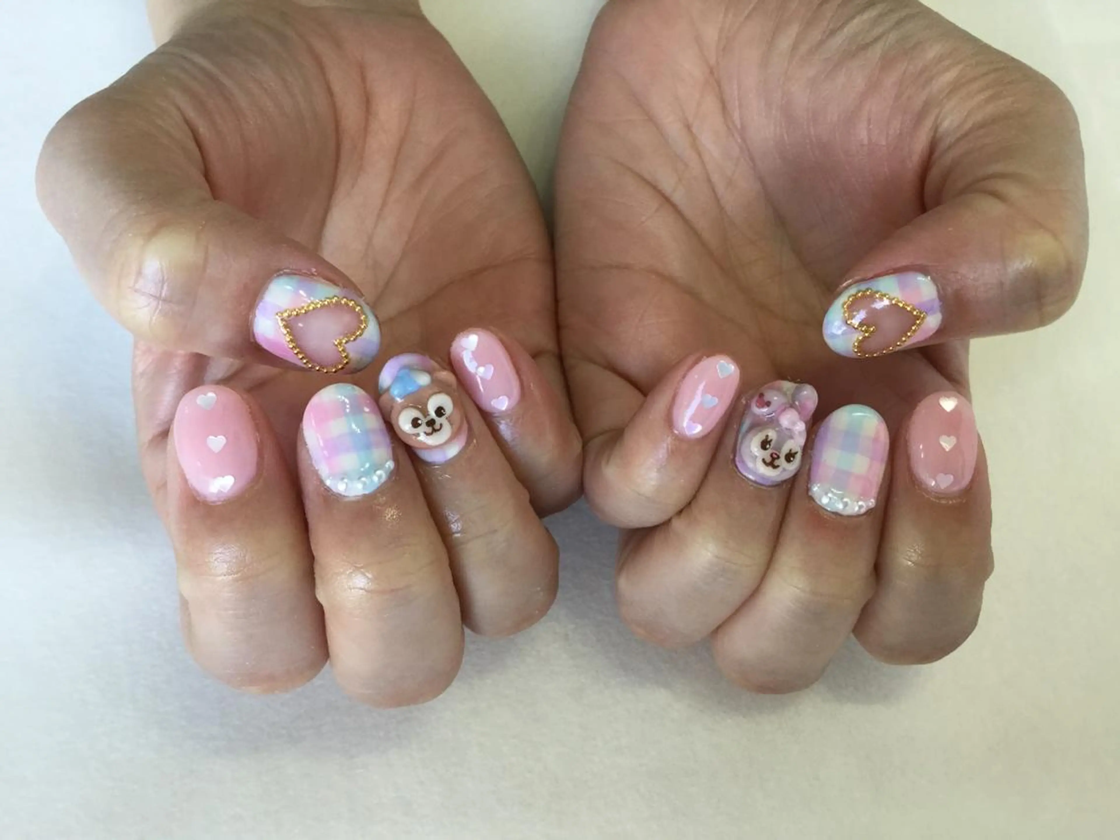 ネイル ハンドネイル 💎🐰 saki. m 🐰💎のネイルデザイン