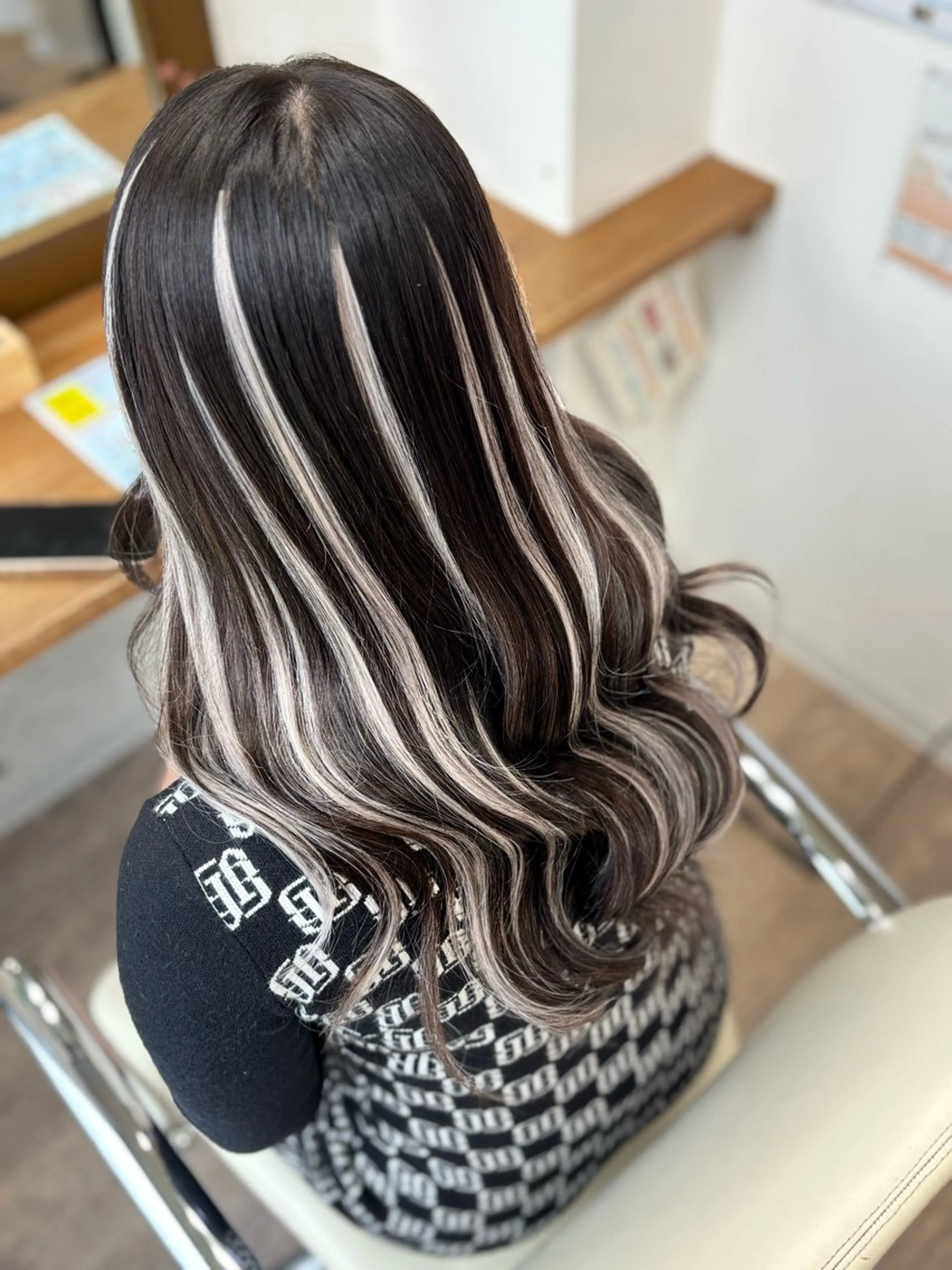 ロング エクステ ハイライト エクステ 艶カラー🫧/シール エクステRYOKAのヘアスタイル