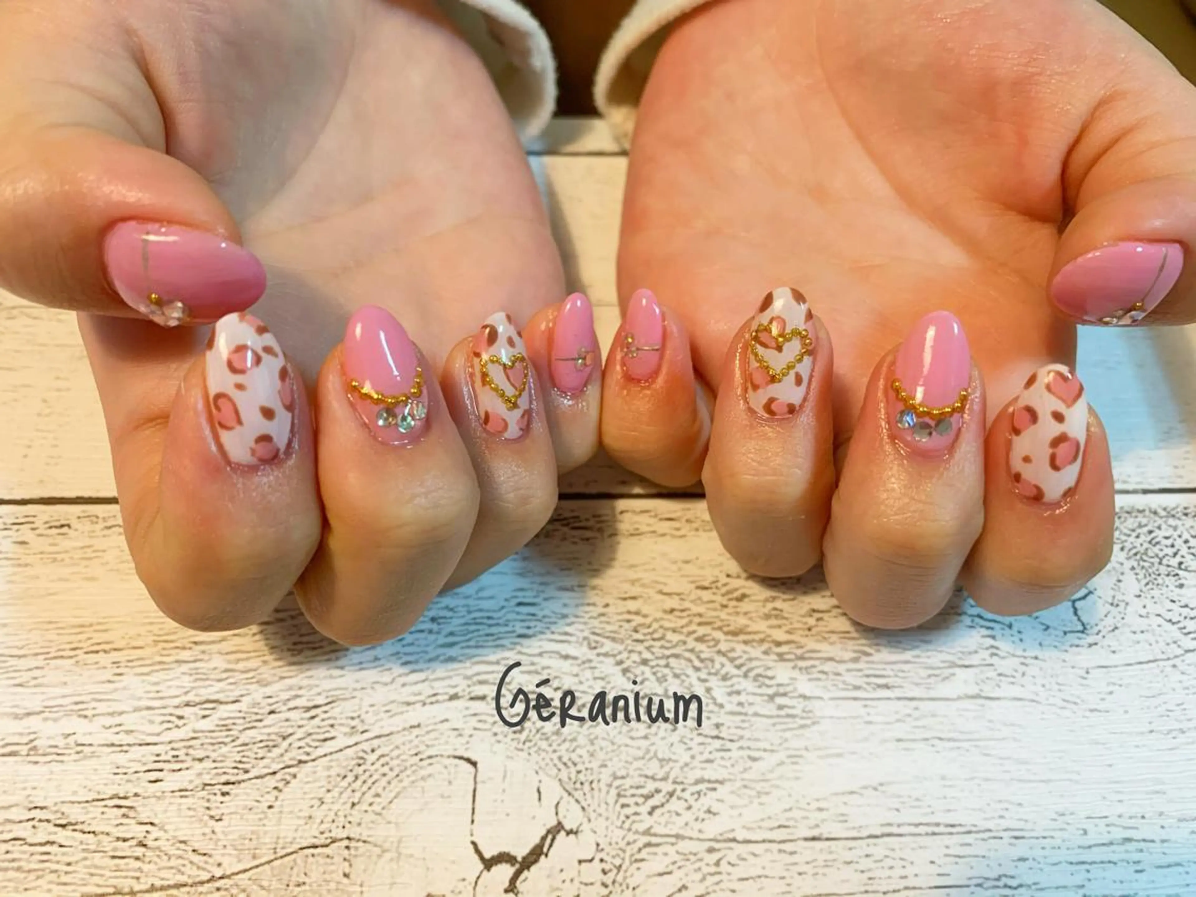 ネイル ハンドネイル GéRanium Harukaのネイルデザイン