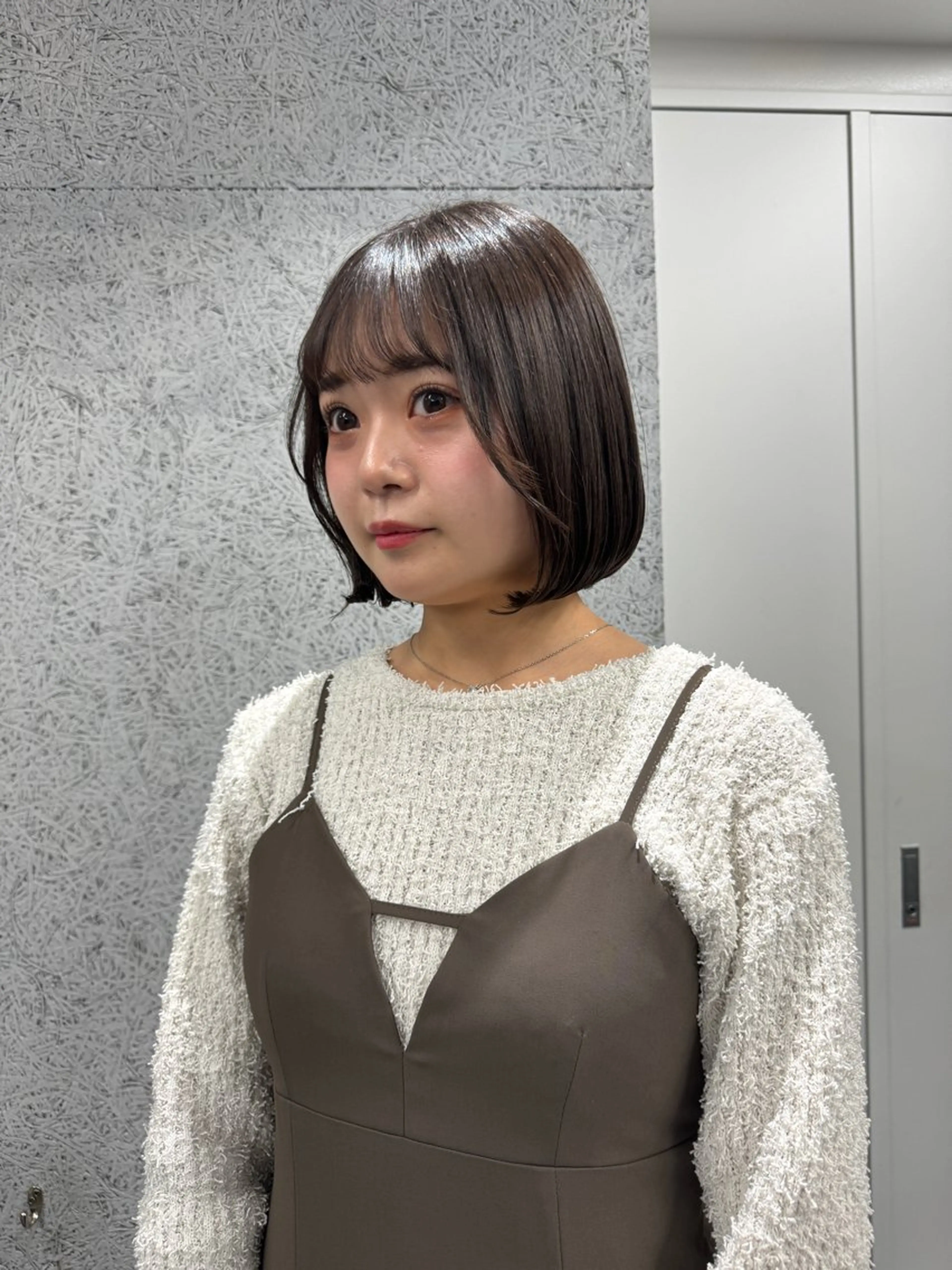 ショート 切りっぱなしボブ レイヤー/縮毛矯正のヘアスタイル