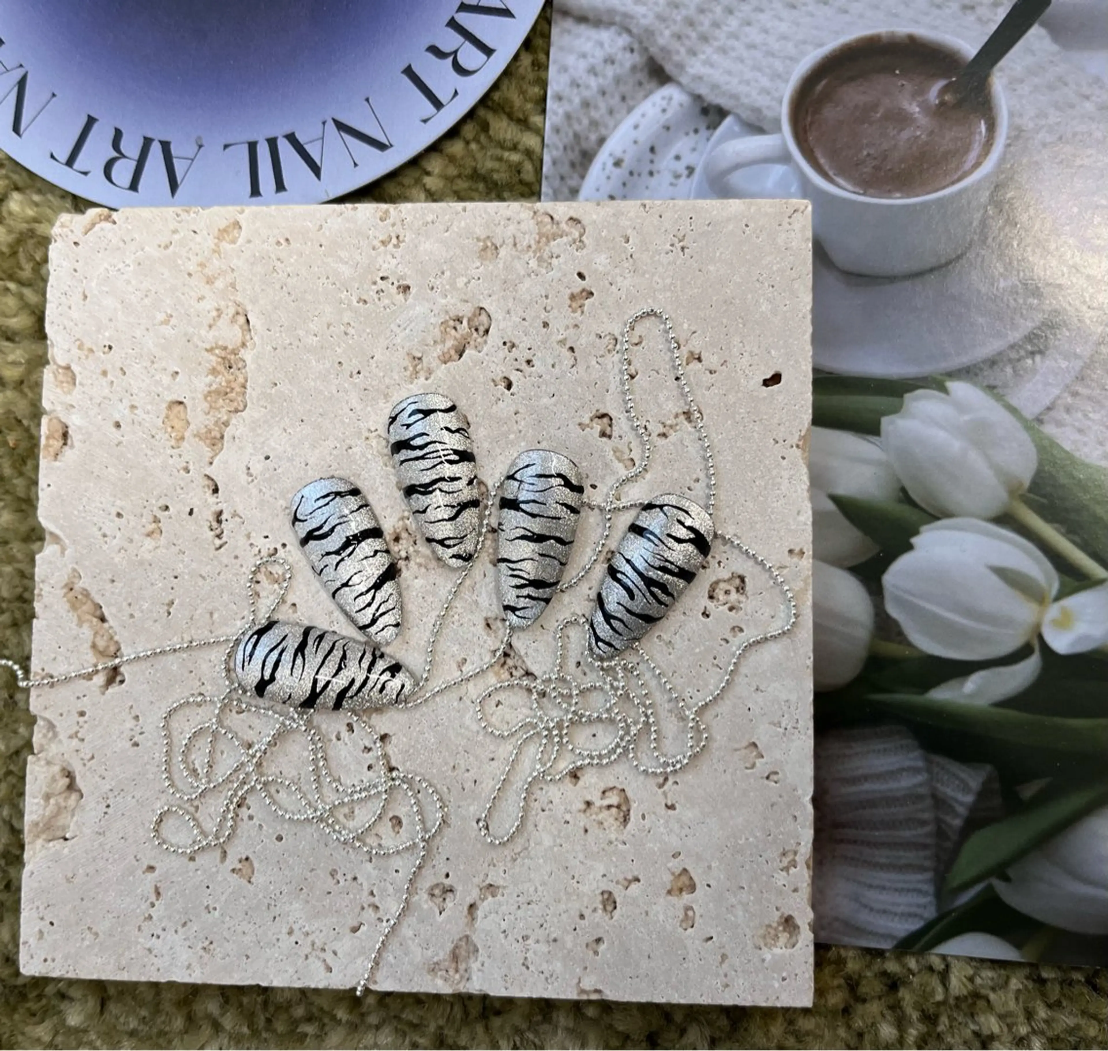 ネイル ToliyDeliy Nail Salonのネイルデザイン