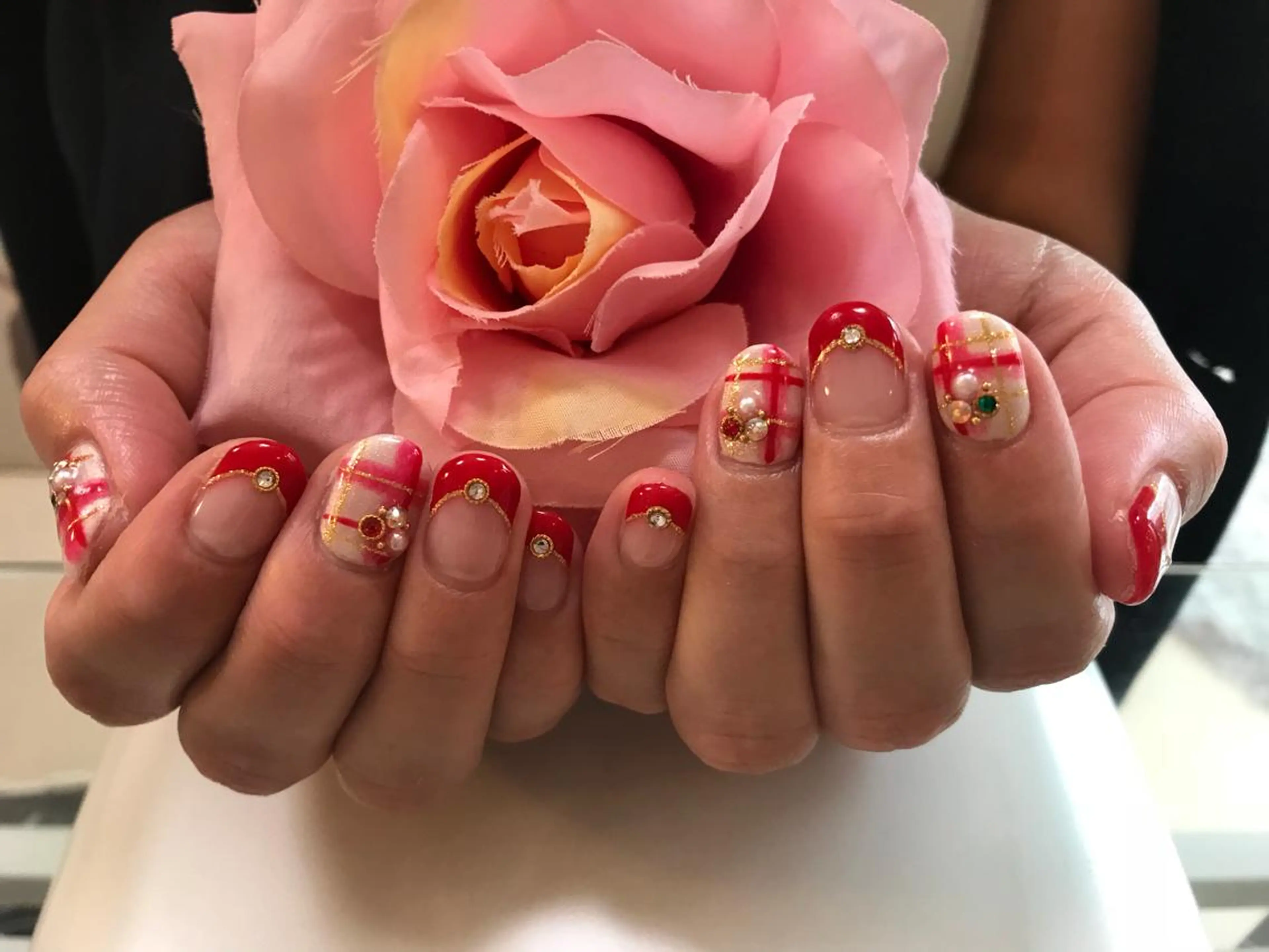 ネイル ♡ビジュール♡ NAIL &まつ毛のマツエク・マツパデザイン