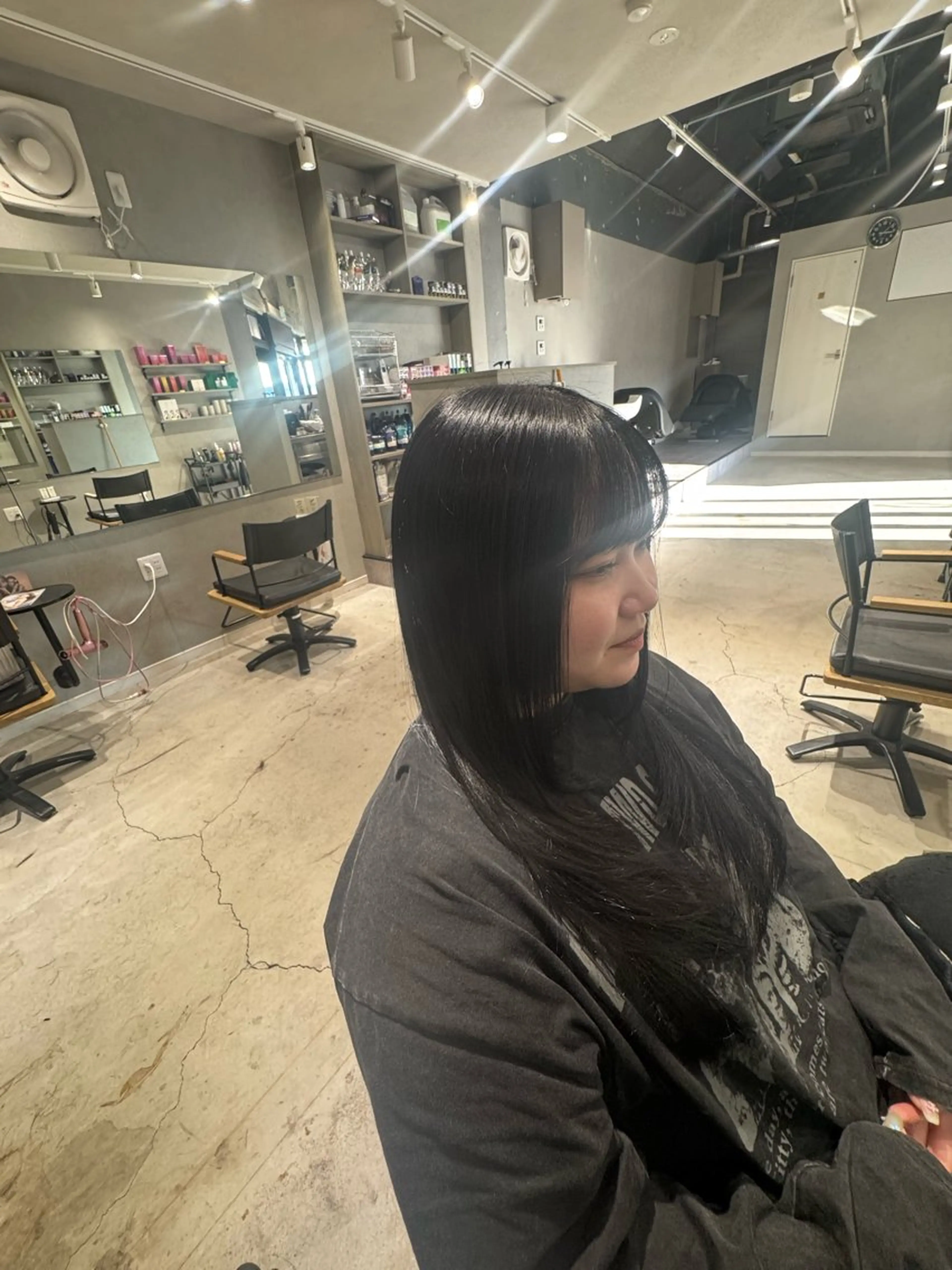 ロング カラー 黒髪 透明感カラー レイヤーカット カット ヘアカラー トリートメント 森 祥吾のヘアスタイル