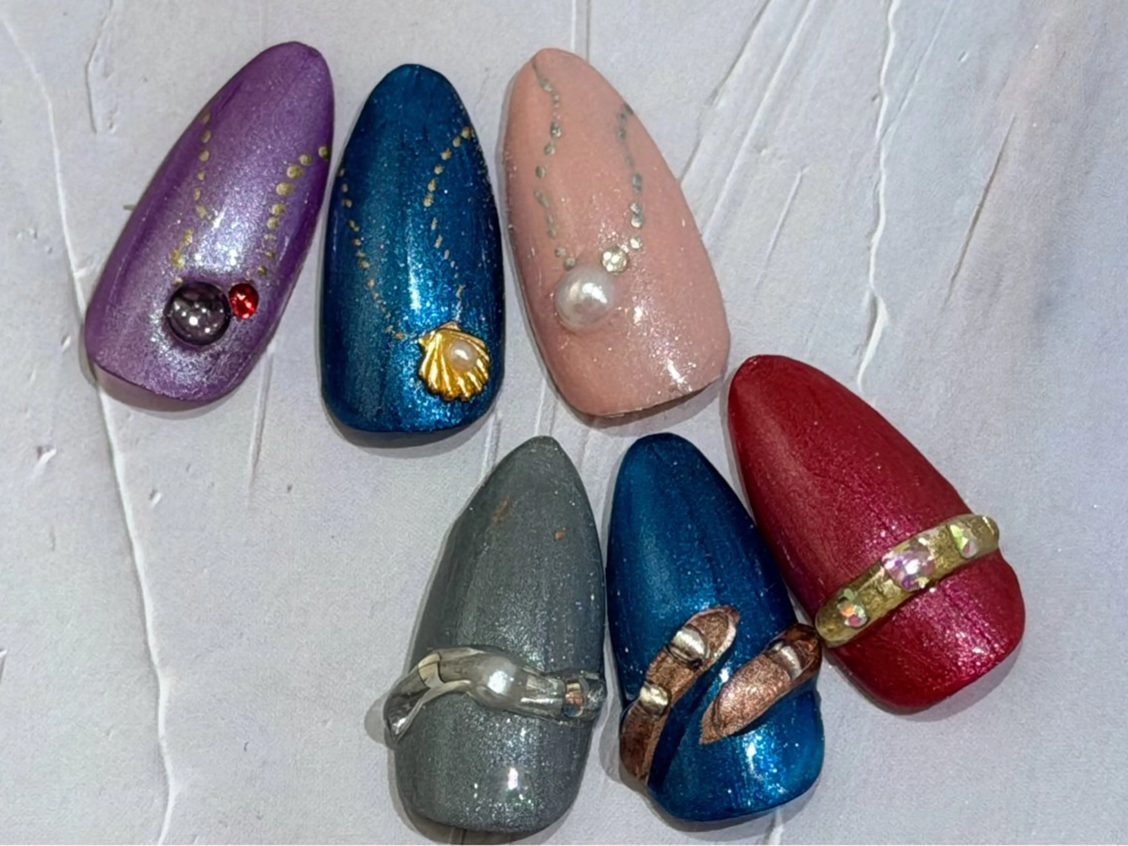 ネイル はあとねいる西新店 yokoのネイルデザイン