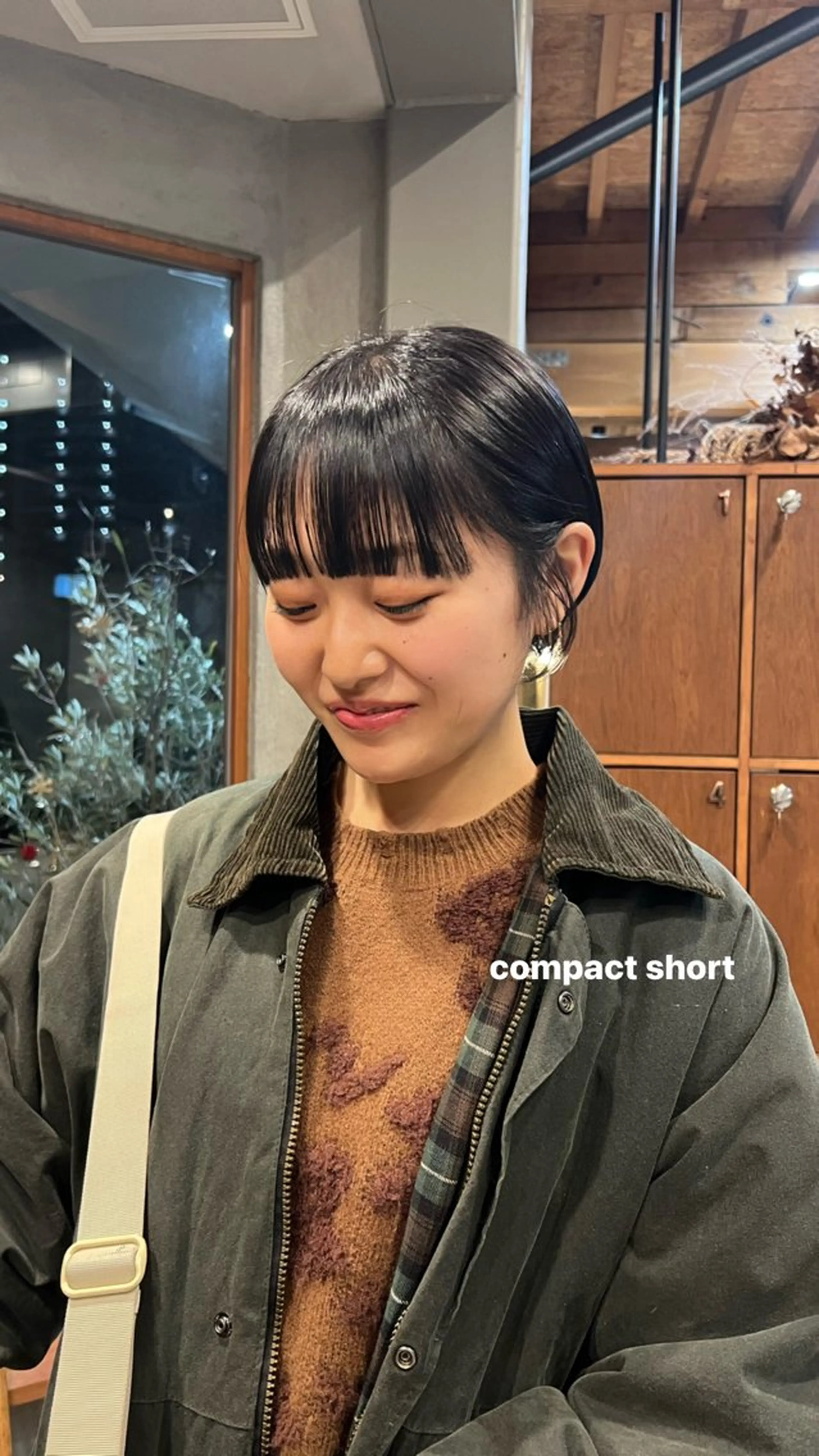 ショート 目黒 彩花のヘアスタイル