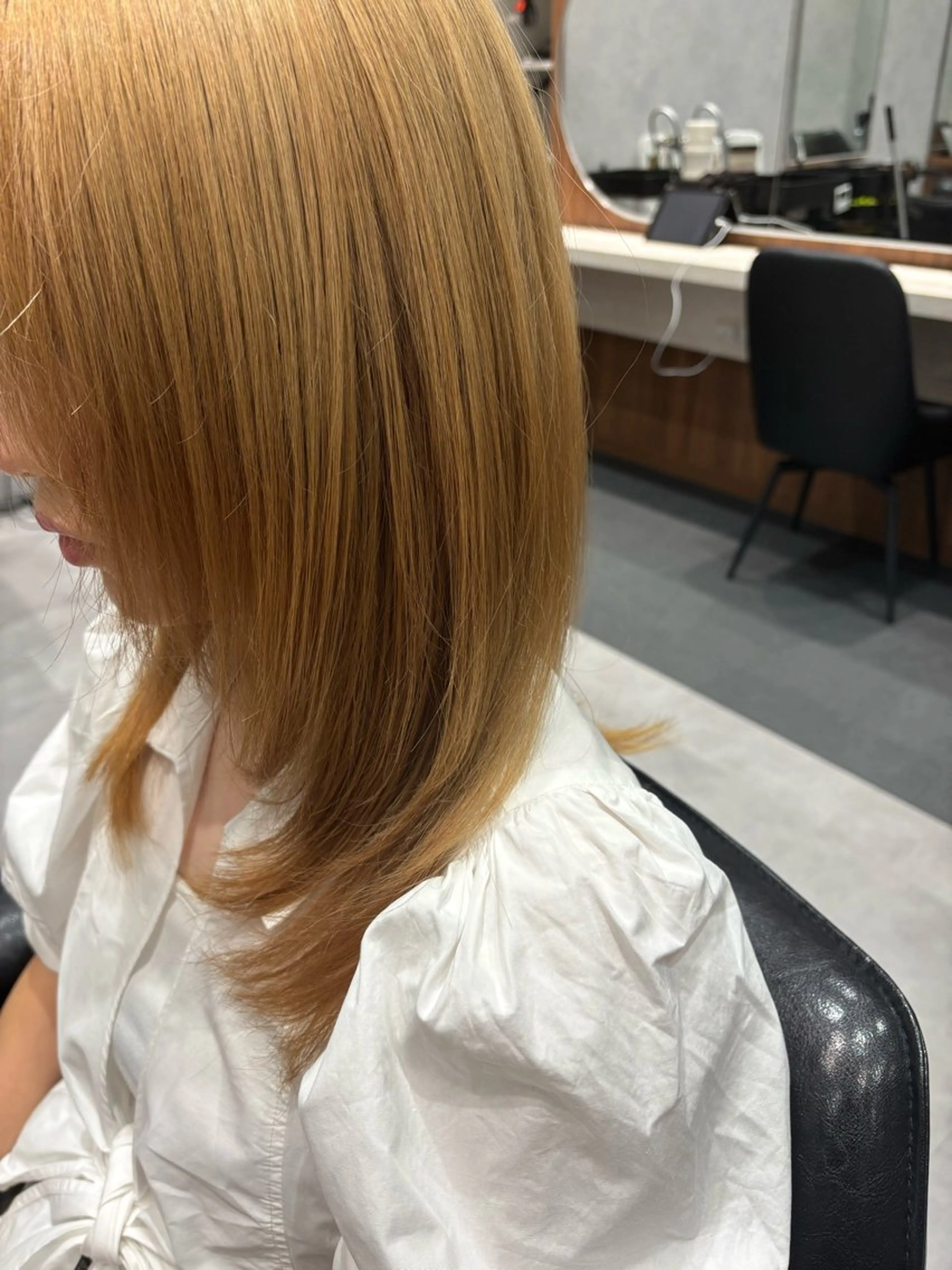 セミロング 顔周りカット ハイレイヤー レイヤーカット ローレイヤー 髙田 千華 髪質改善ストレートのヘアスタイル