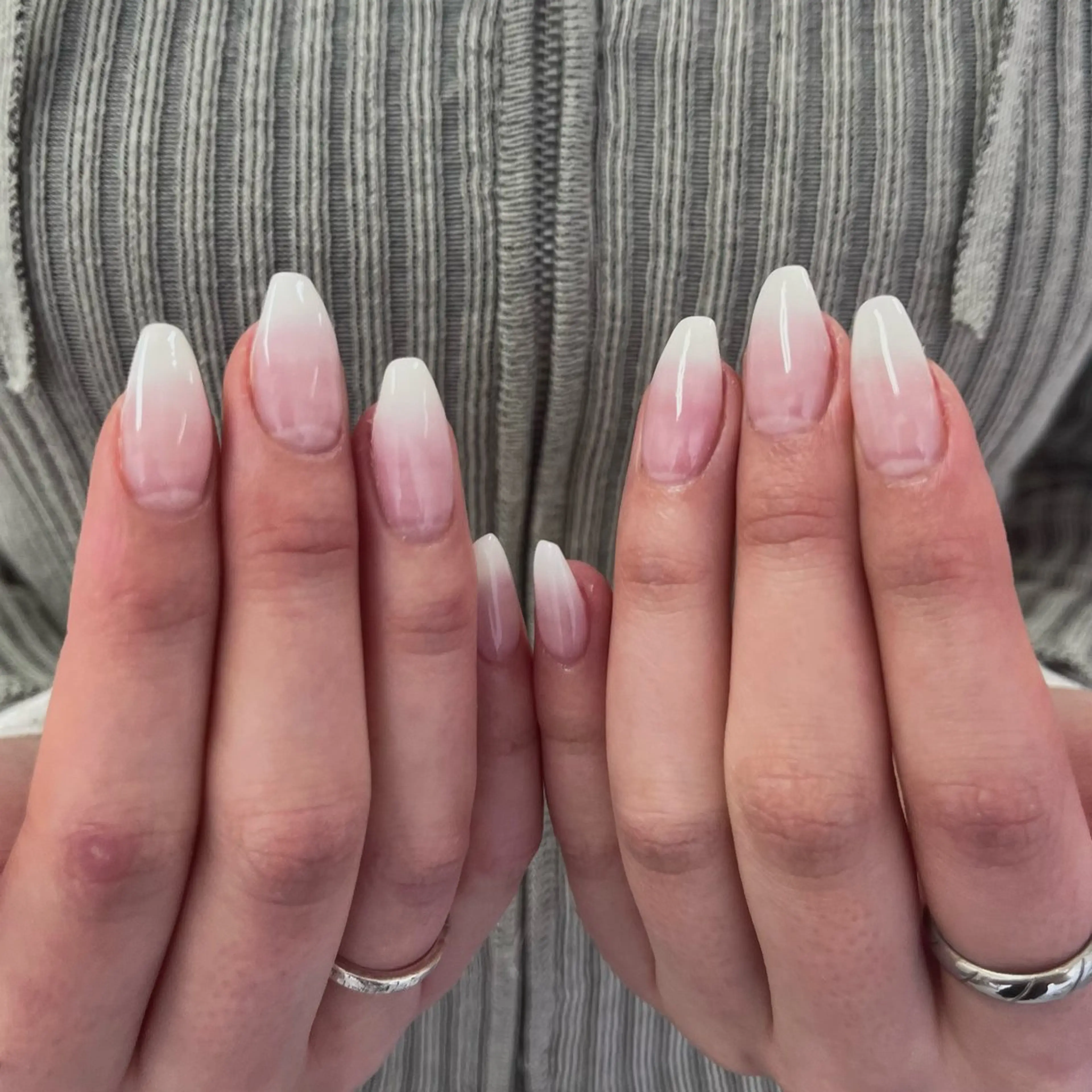 ショート minuit RIO🪽のネイルデザイン