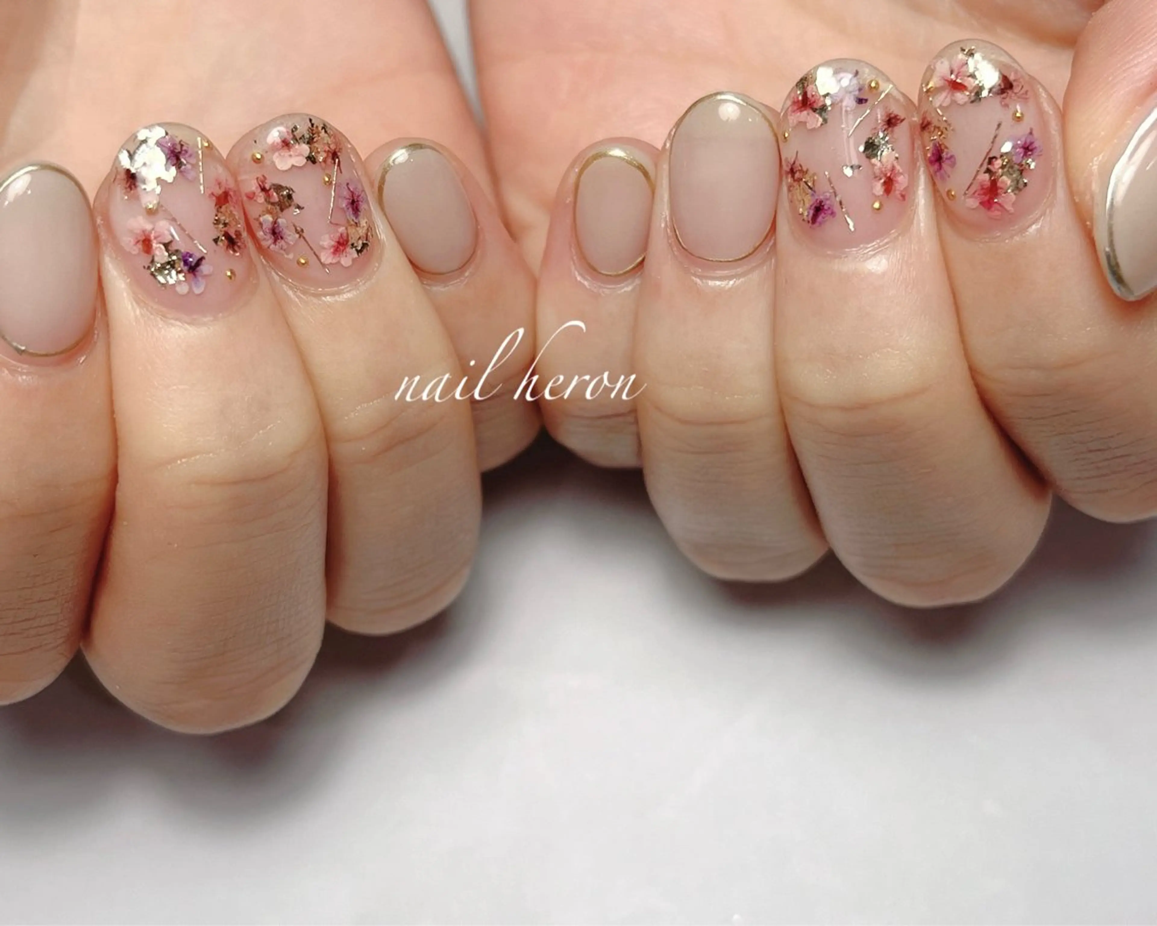 ネイル フラワーネイル ハンドネイル saki_ nail heronのネイルデザイン