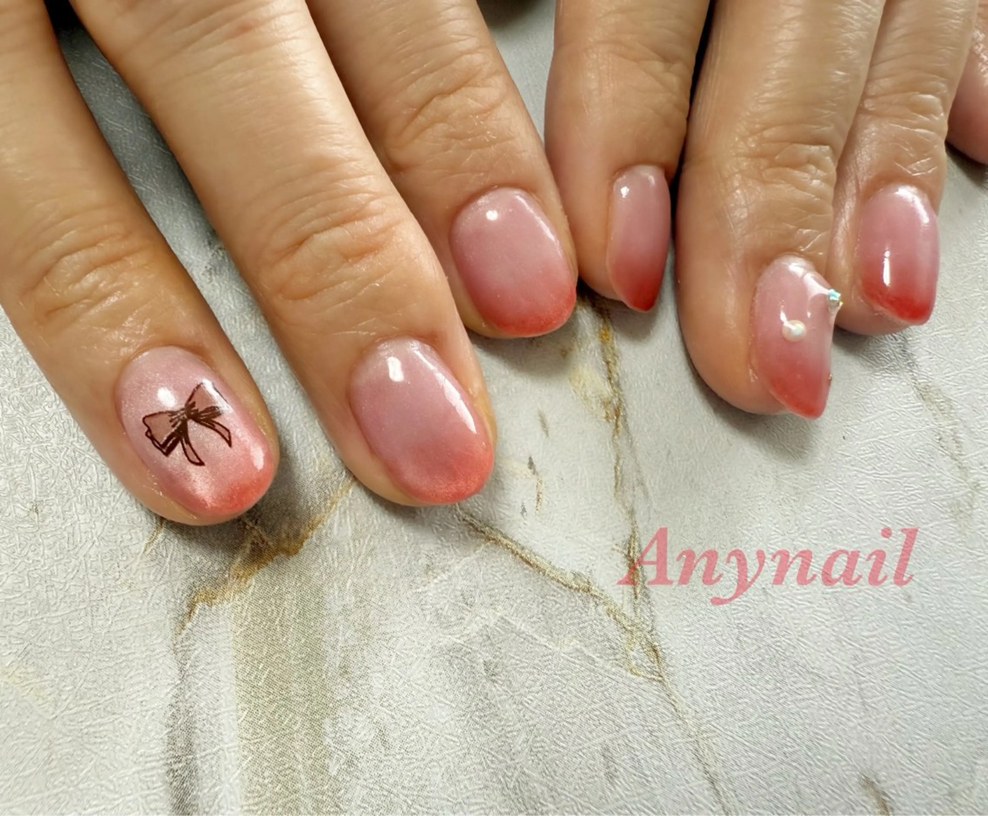 ネイル ブルー グラデーション マグネットネイル オフィスネイル ピンク 岩澤 恵子のネイルデザイン