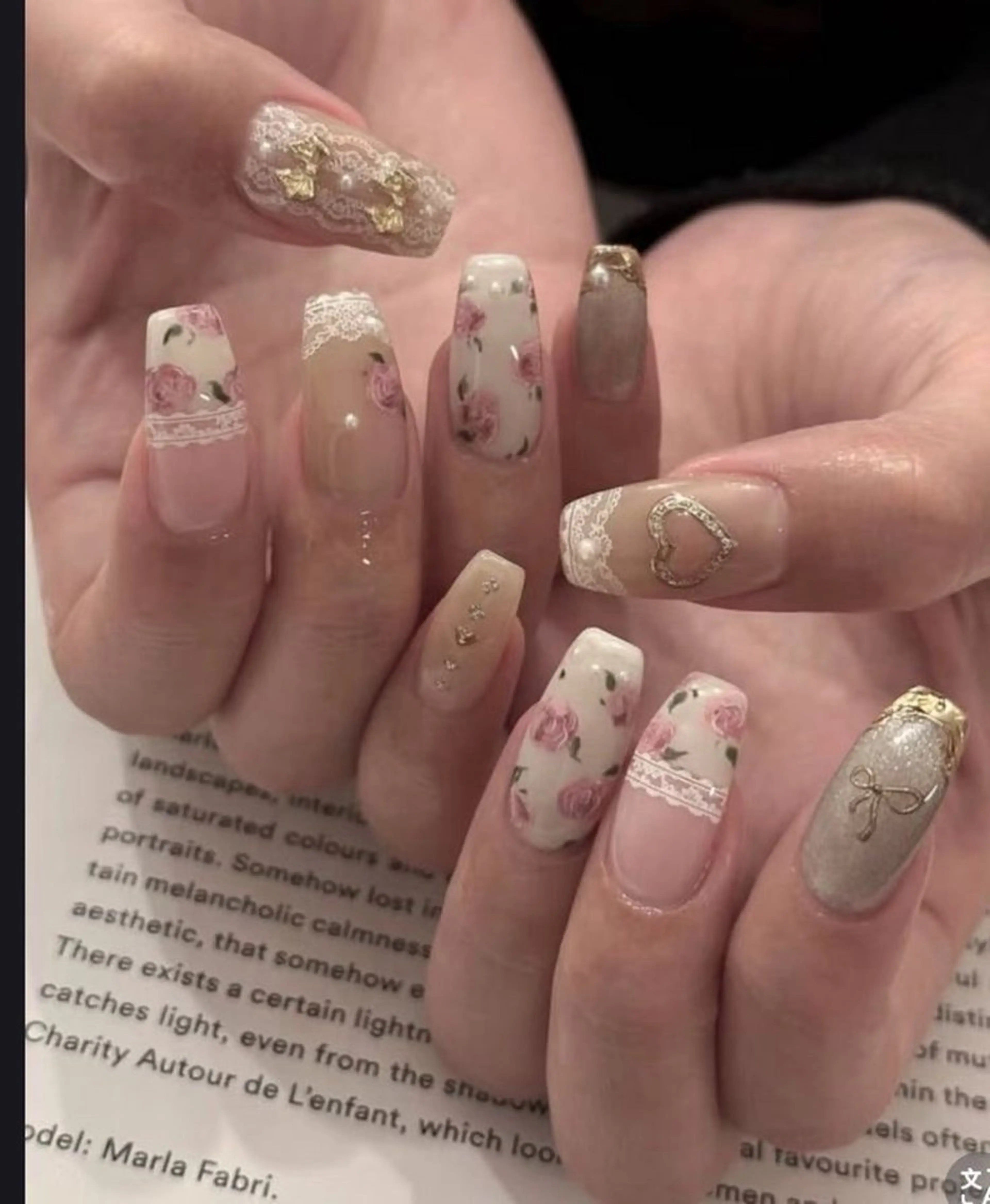 ネイル 韓国ネイル 持ち込み ニュアンスネイル ネイルチップ ハンドネイル Doraemi ANA.CHUOのネイルデザイン