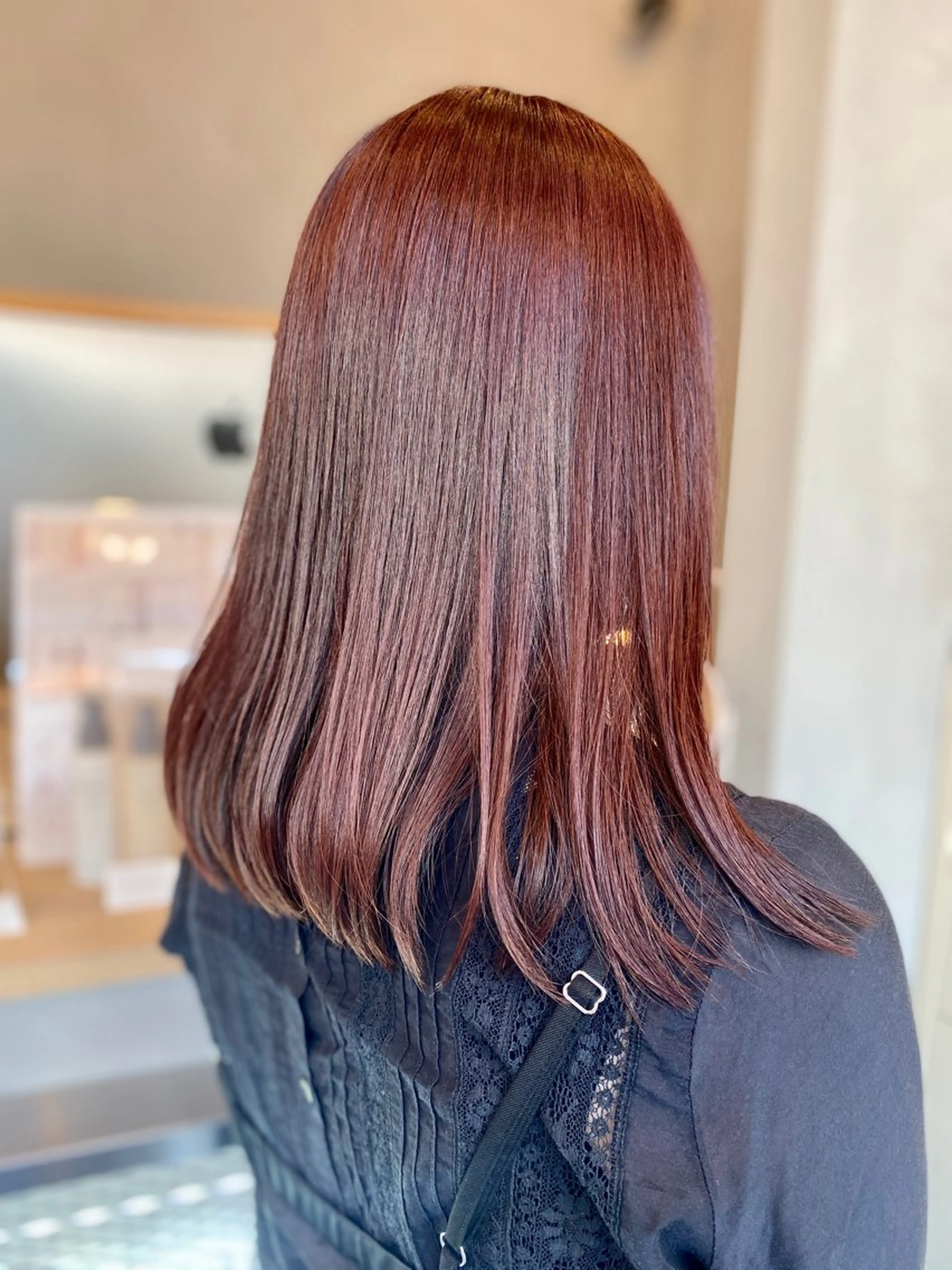 ミディアム 徳重 美香のヘアスタイル