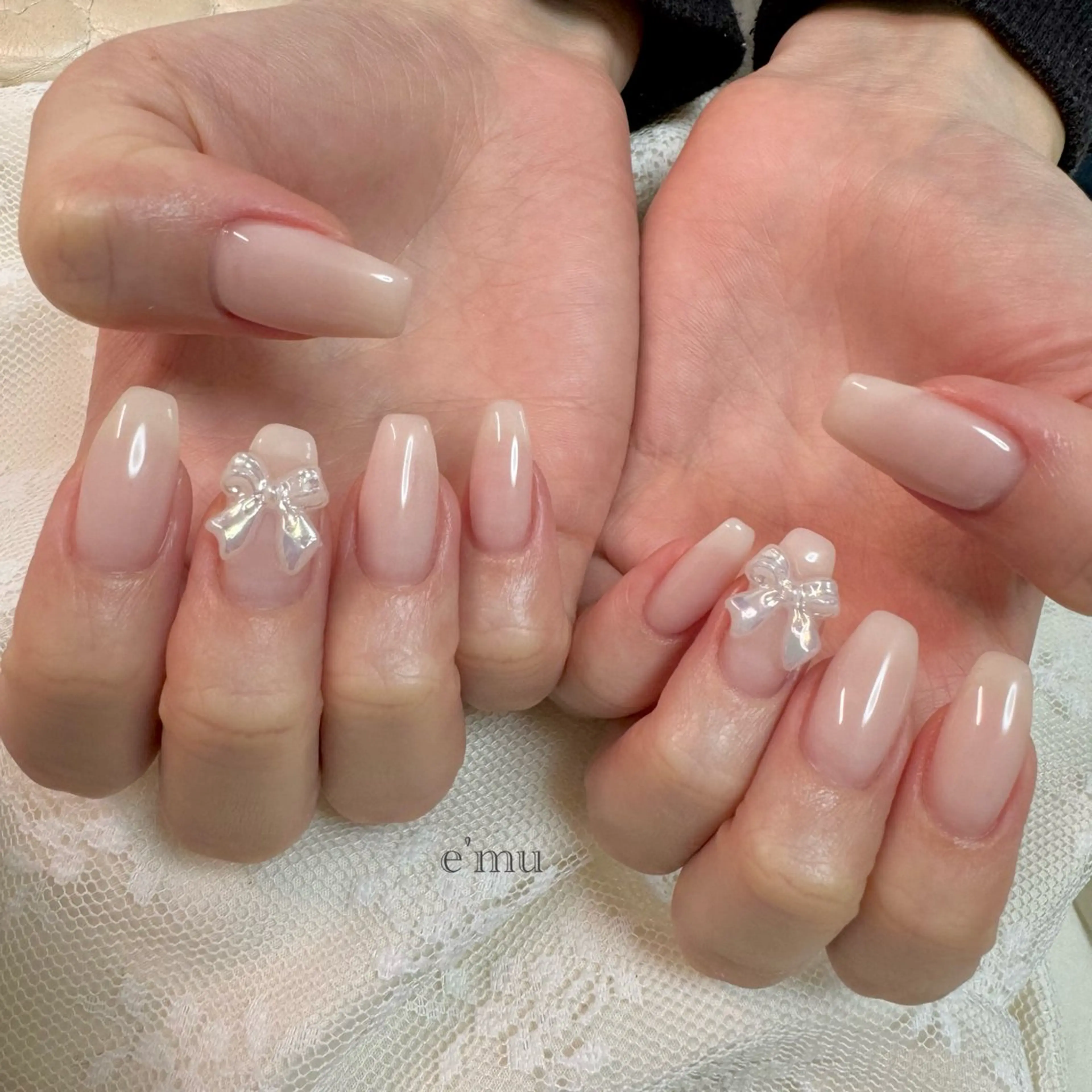 ネイル リボン ハンドネイル nail salon e'mu💐のネイルデザイン