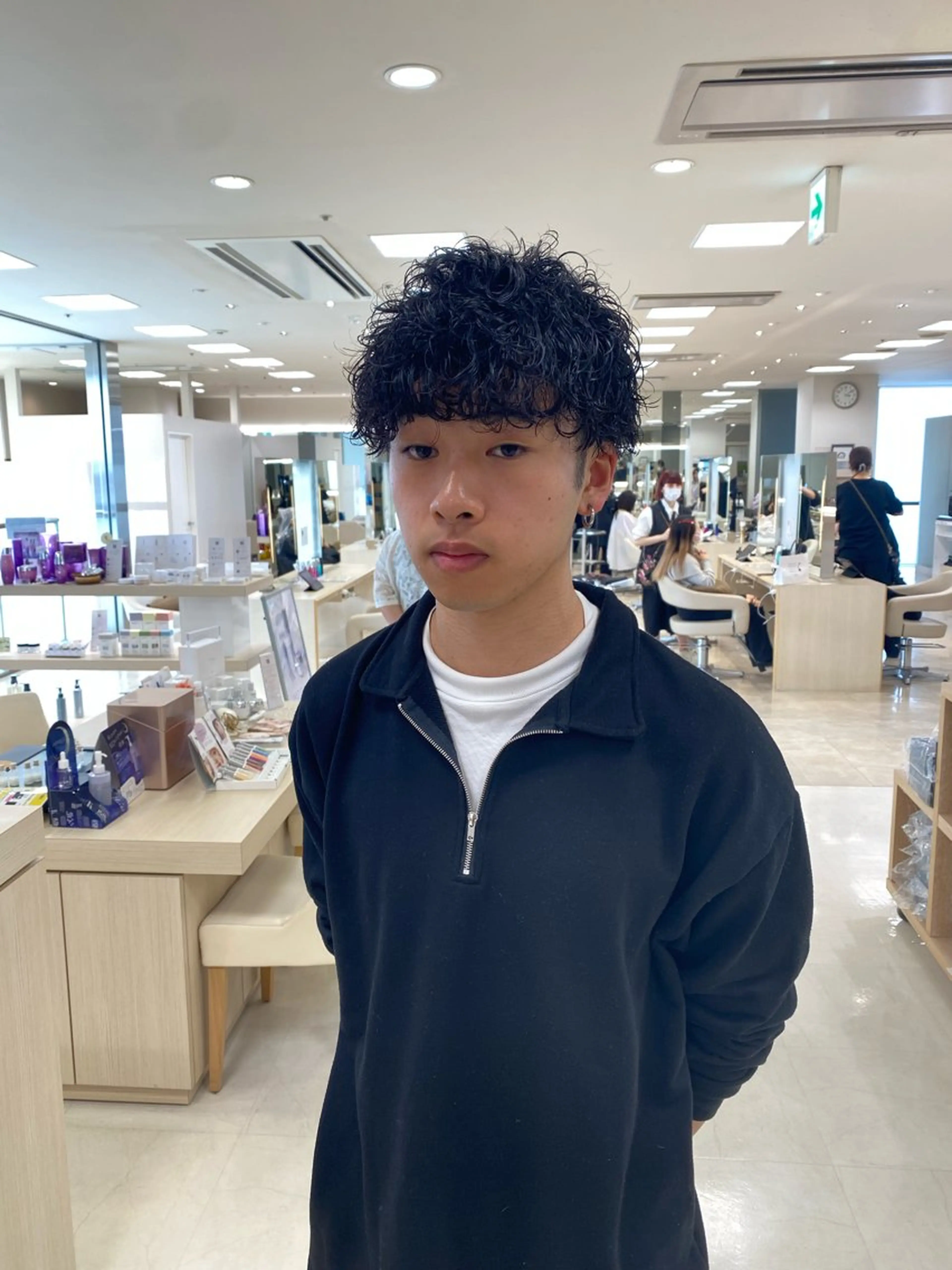 ショート パーマ メンズ カット パーマ トリートメント 湘南/メンズパーマ/ ハイライト/ユチカのヘアスタイル