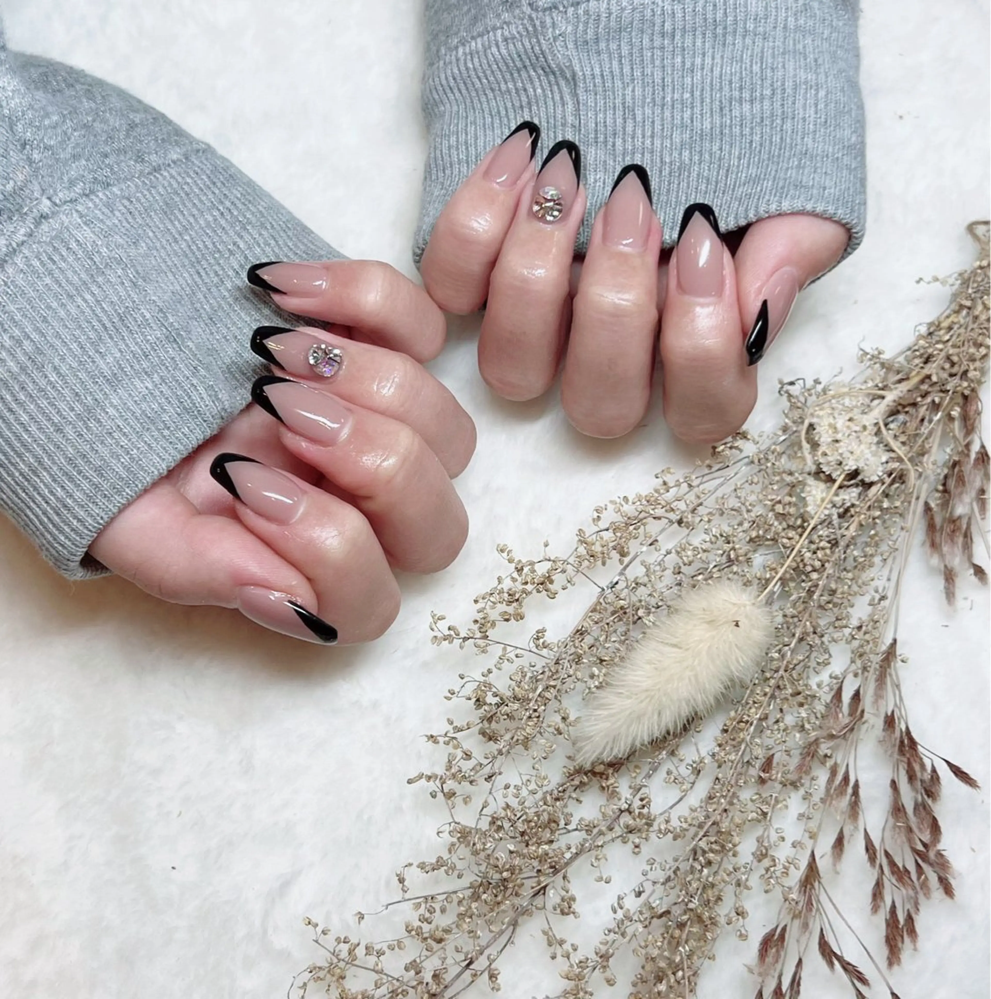 ジェルオフ無料‼️90分(1​〜​4本)ジェルアートし放題💎甘皮ケア込・時間内なら長さ出しも可能♪の写真