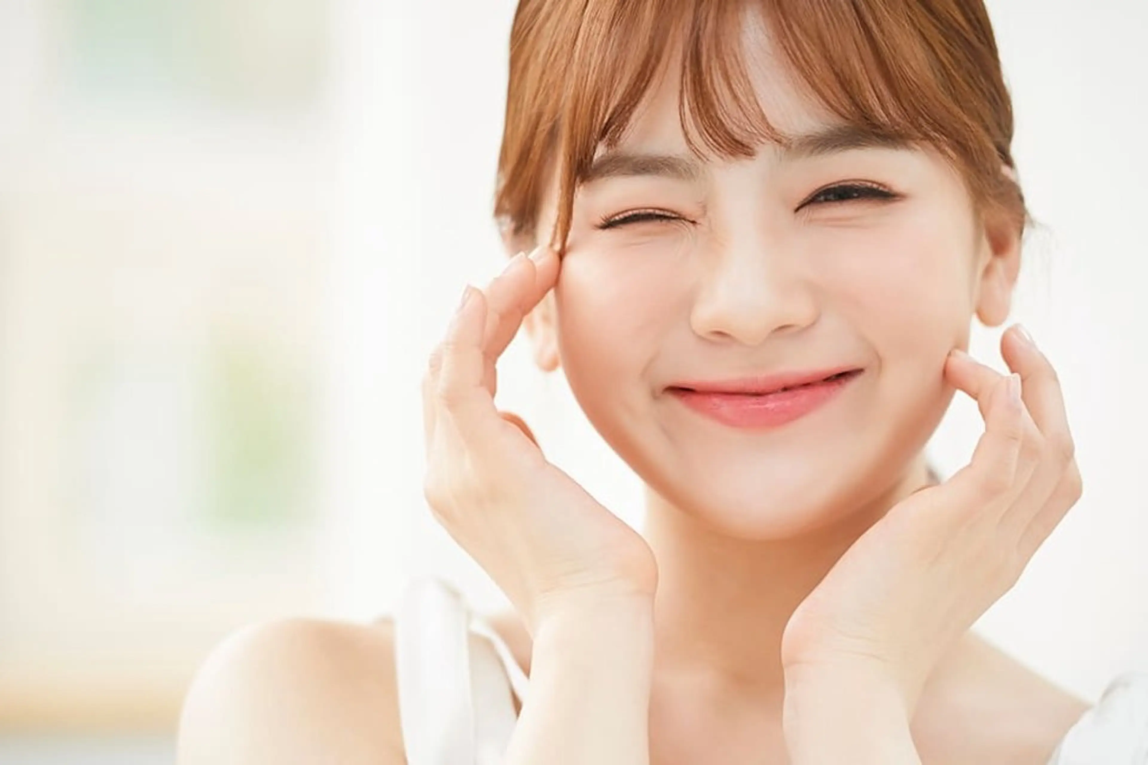 ネイル ブライダルネイル ホワイト aliaハイフ&水光ジェットサロン所属・aliaハーブ水光店 エステティシャン募集のエステ・リラクイメージ