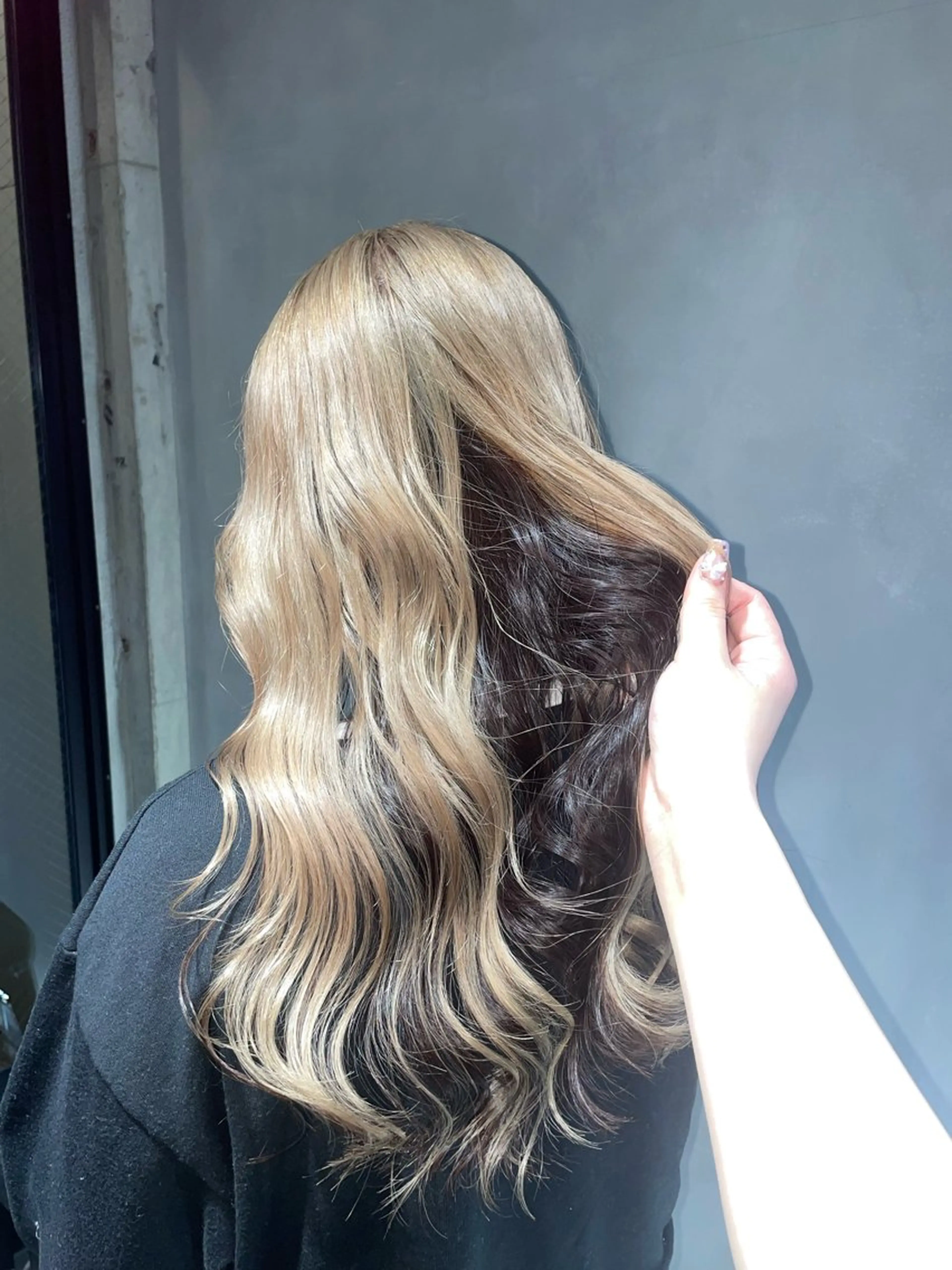 ロング カラー ハイトーンカラー ロング ヘアカラー 暖色/ハイトーン/ カラー/HBLのヘアスタイル