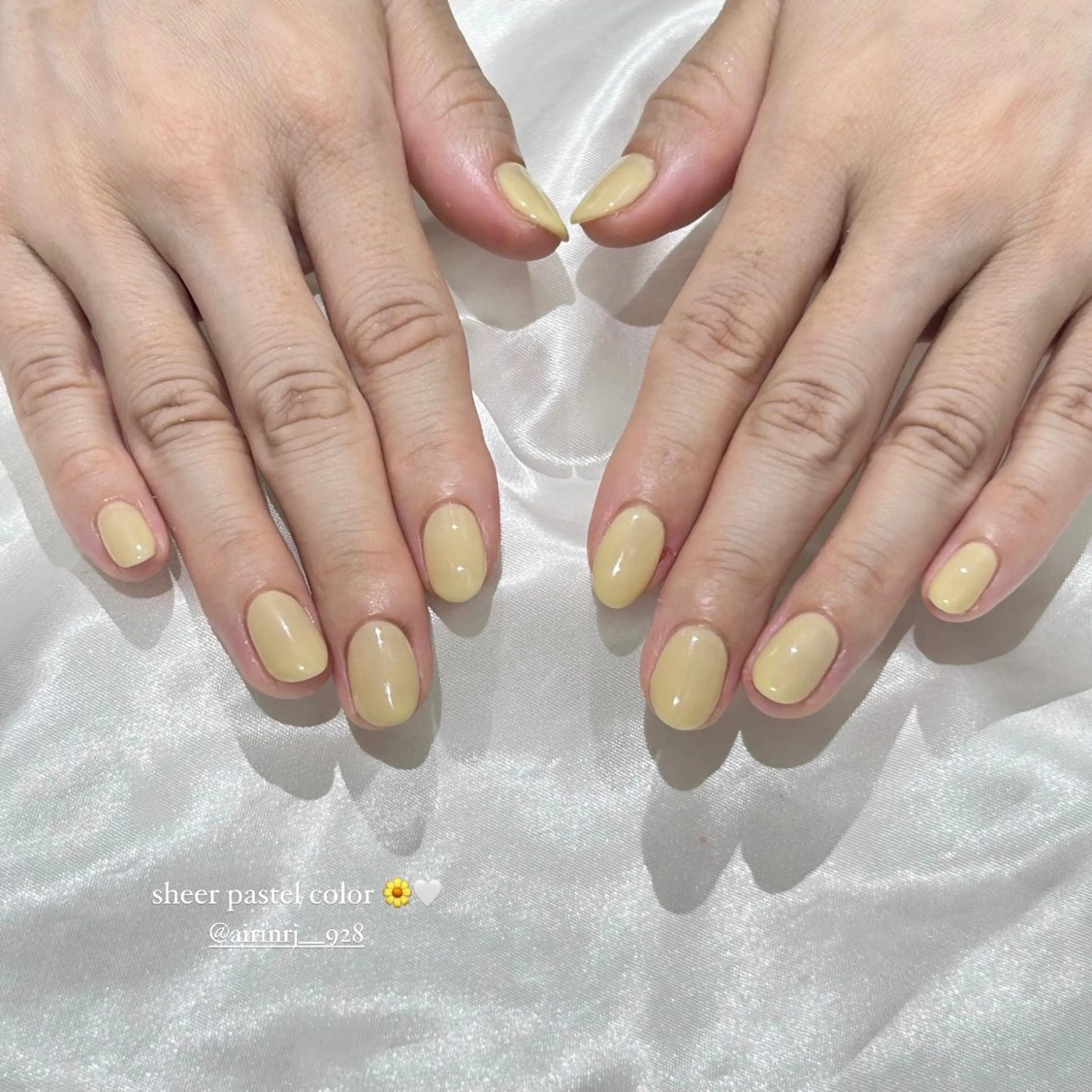 ネイル ハンドネイル 𝗮𝗶𝗿𝗶 🌙のネイルデザイン