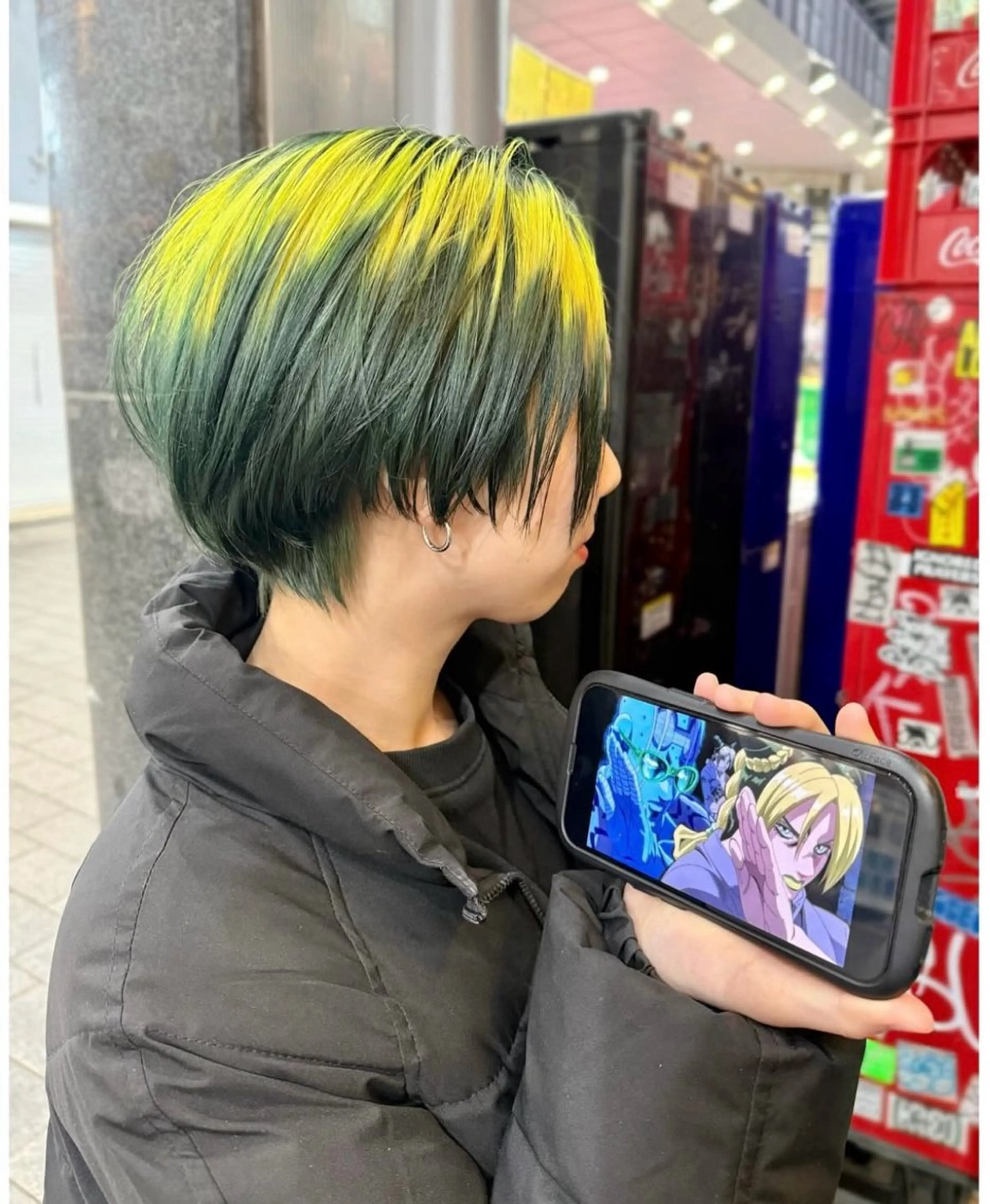 ショート カラー イエローカラー ショートヘア ヘアカラー GARU-ガル-所属・TSUNO🦖 派手髪/オタク美容師のヘアスタイル