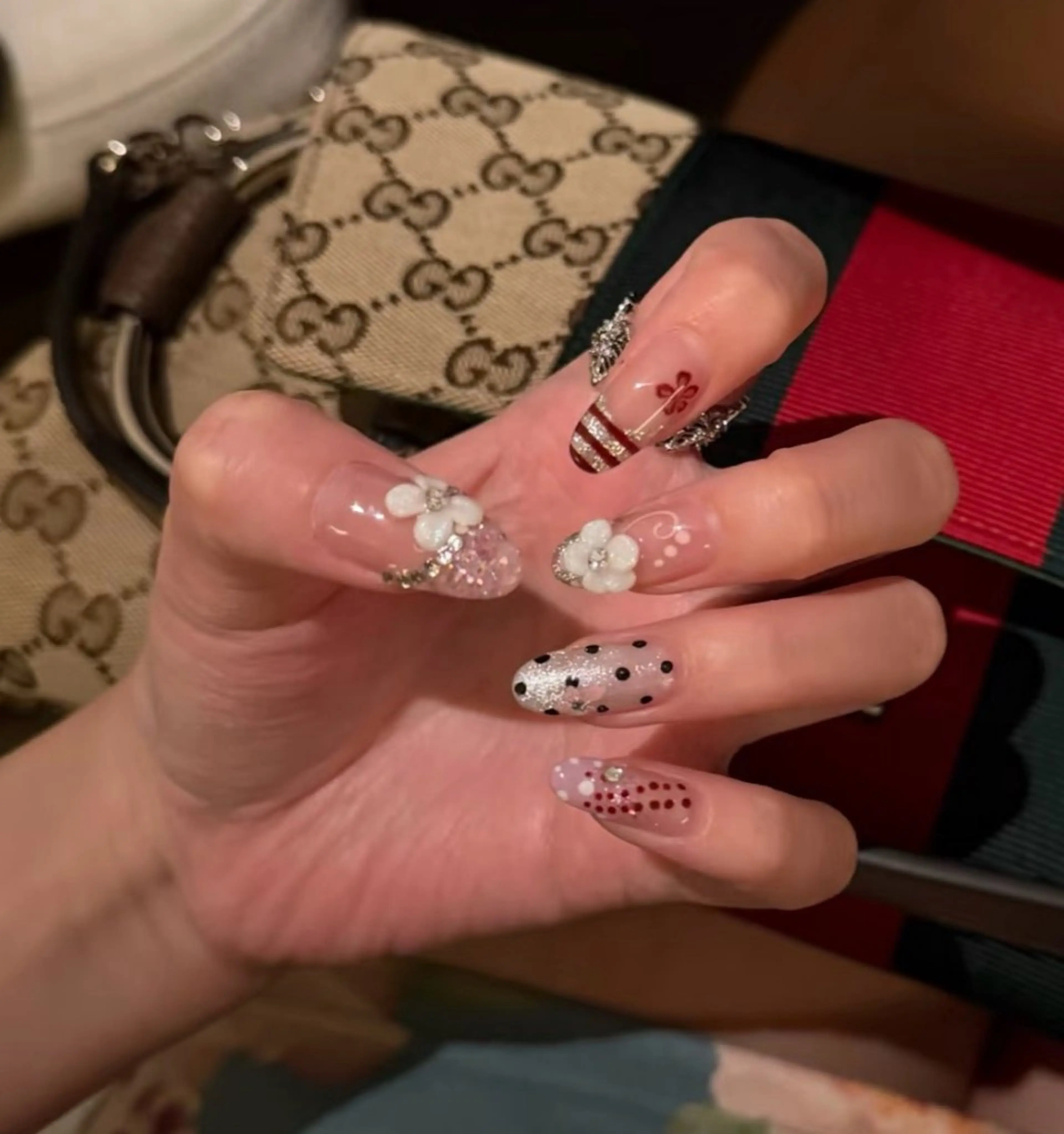 ネイル 桜ネイル フットネイル フレンチネイル グラデーション 氷ネイル・うるうるネイル ハンドネイル Lynn_ Nailのネイルデザイン