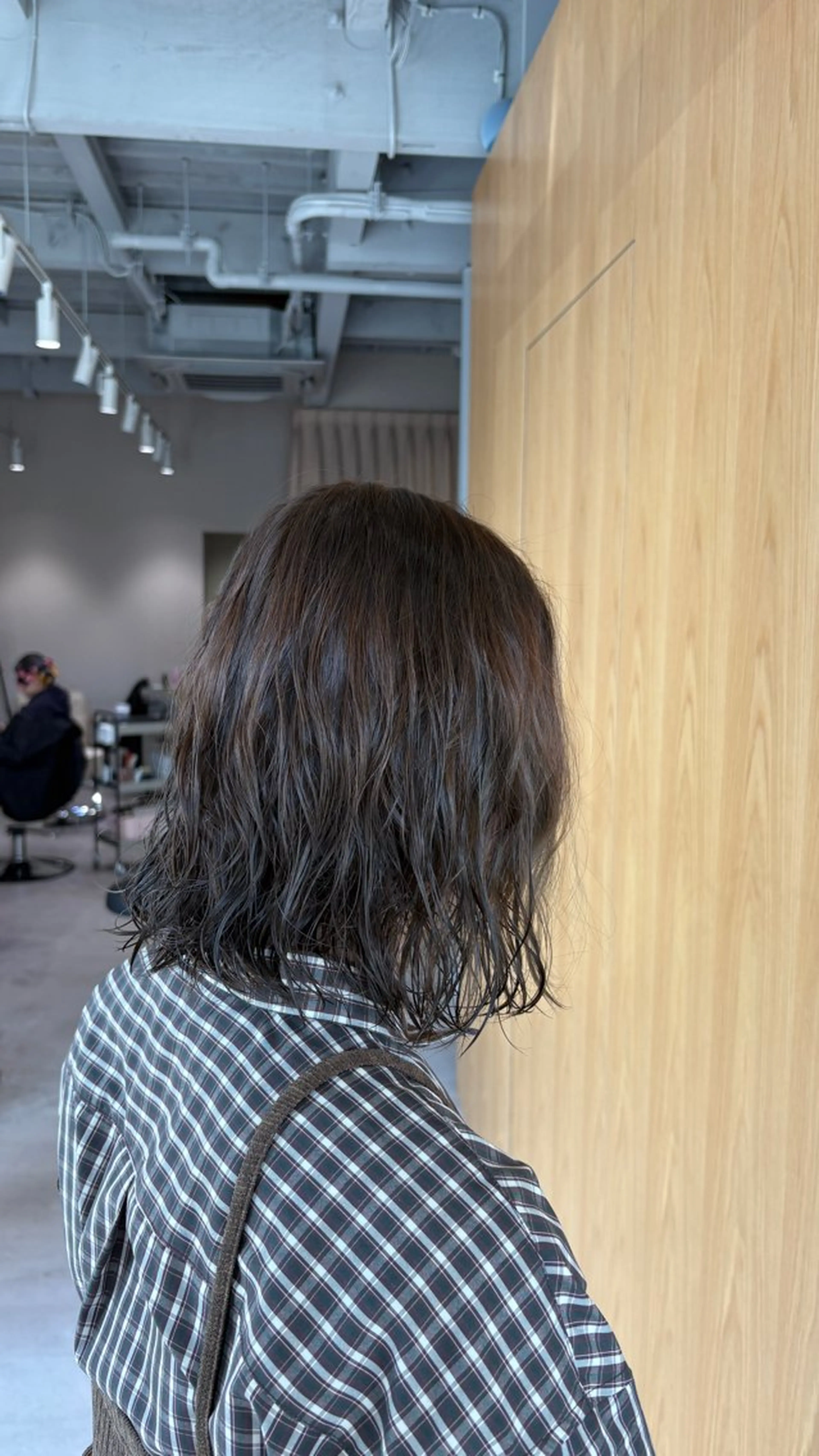 ショート ヘアカラー 井山 葵のヘアスタイル