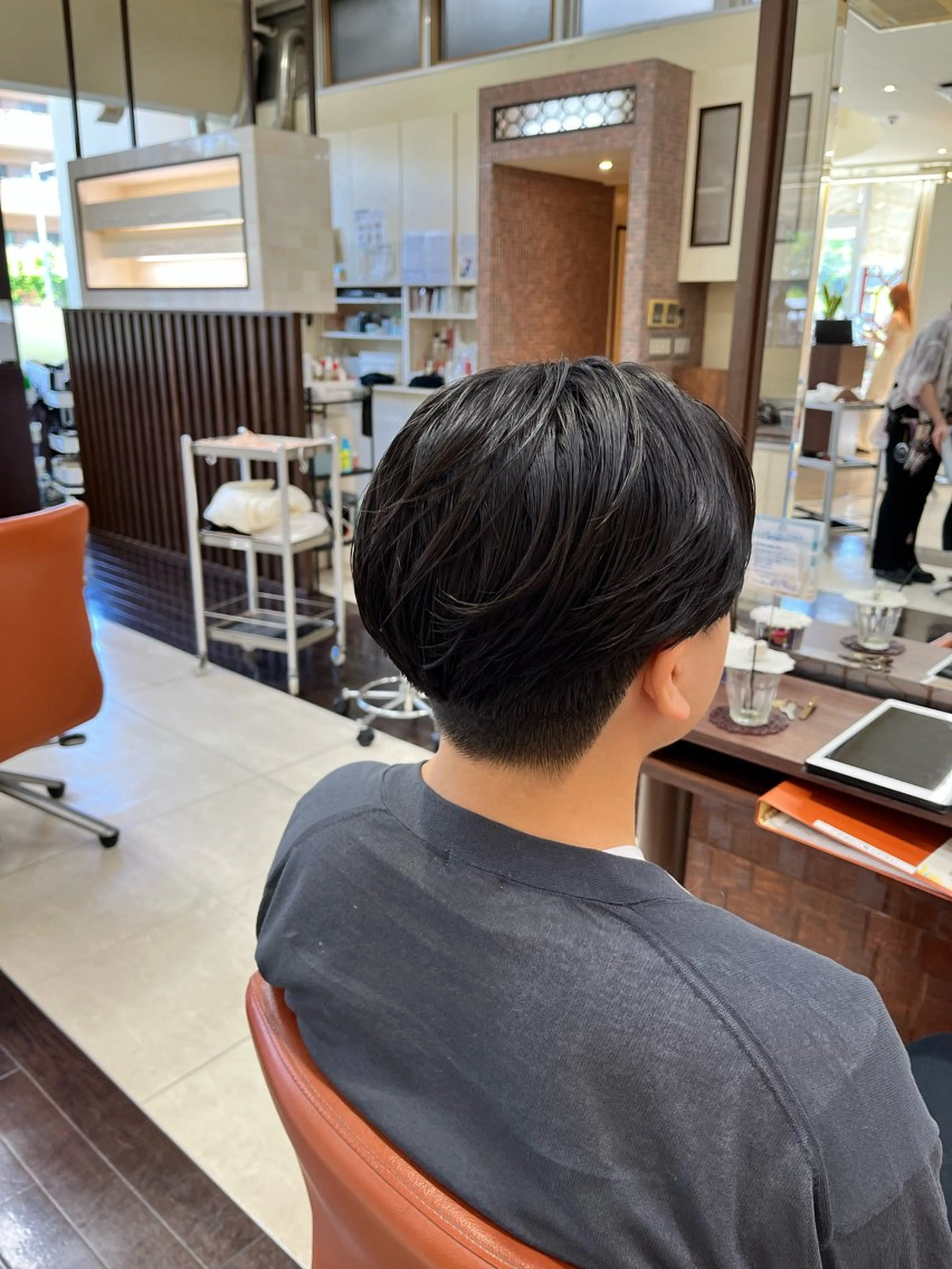 ショート パーマ メンズ センターパート メンズパーマ ニュアンスパーマ 🧊メンズ特化🧊 高木航希のヘアスタイル