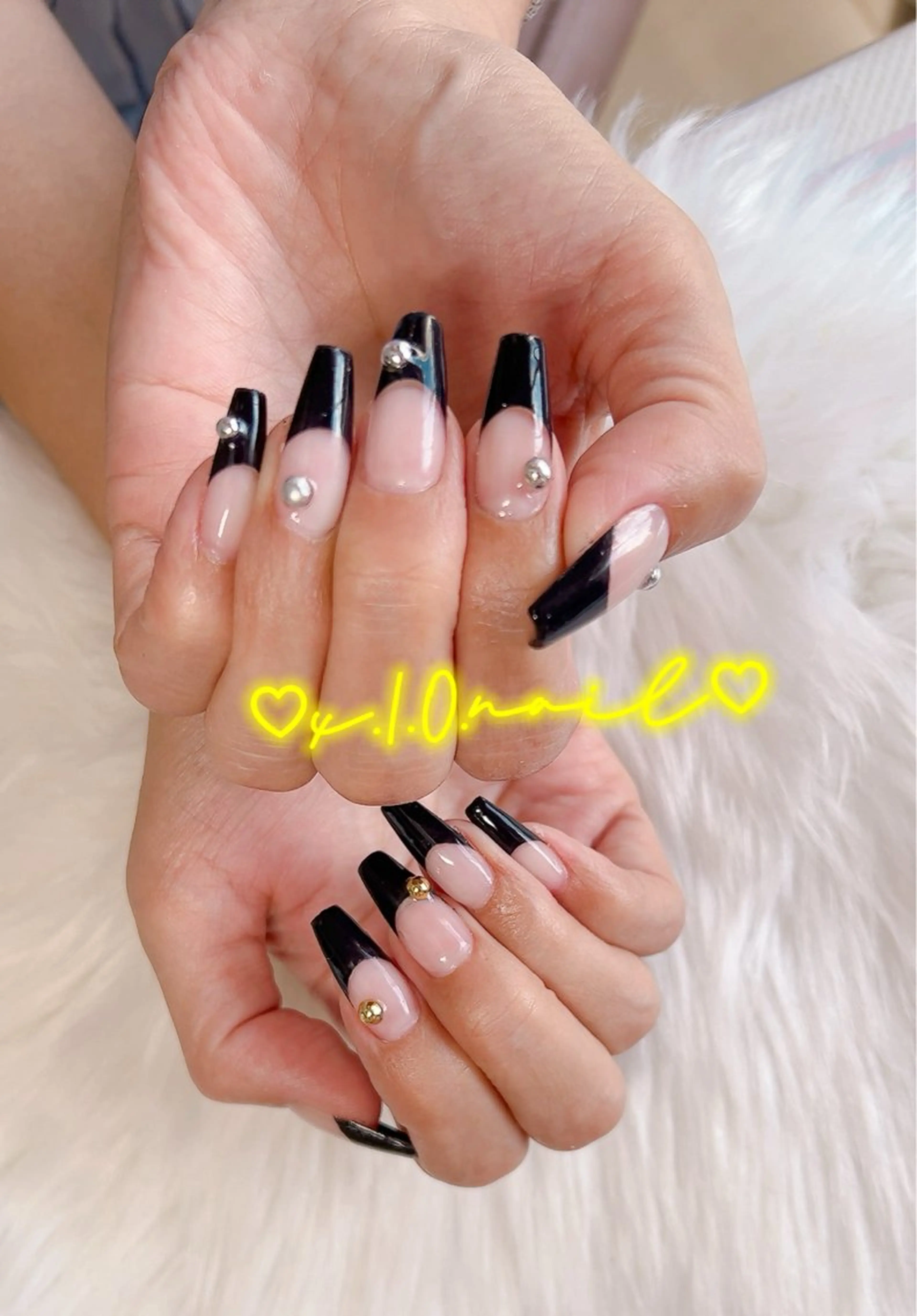 ネイル アニマル柄 アートネイル フレンチネイル ニュアンスネイル ネイルチップ ハンドネイル x.1.0.nail ♡Cのネイルデザイン