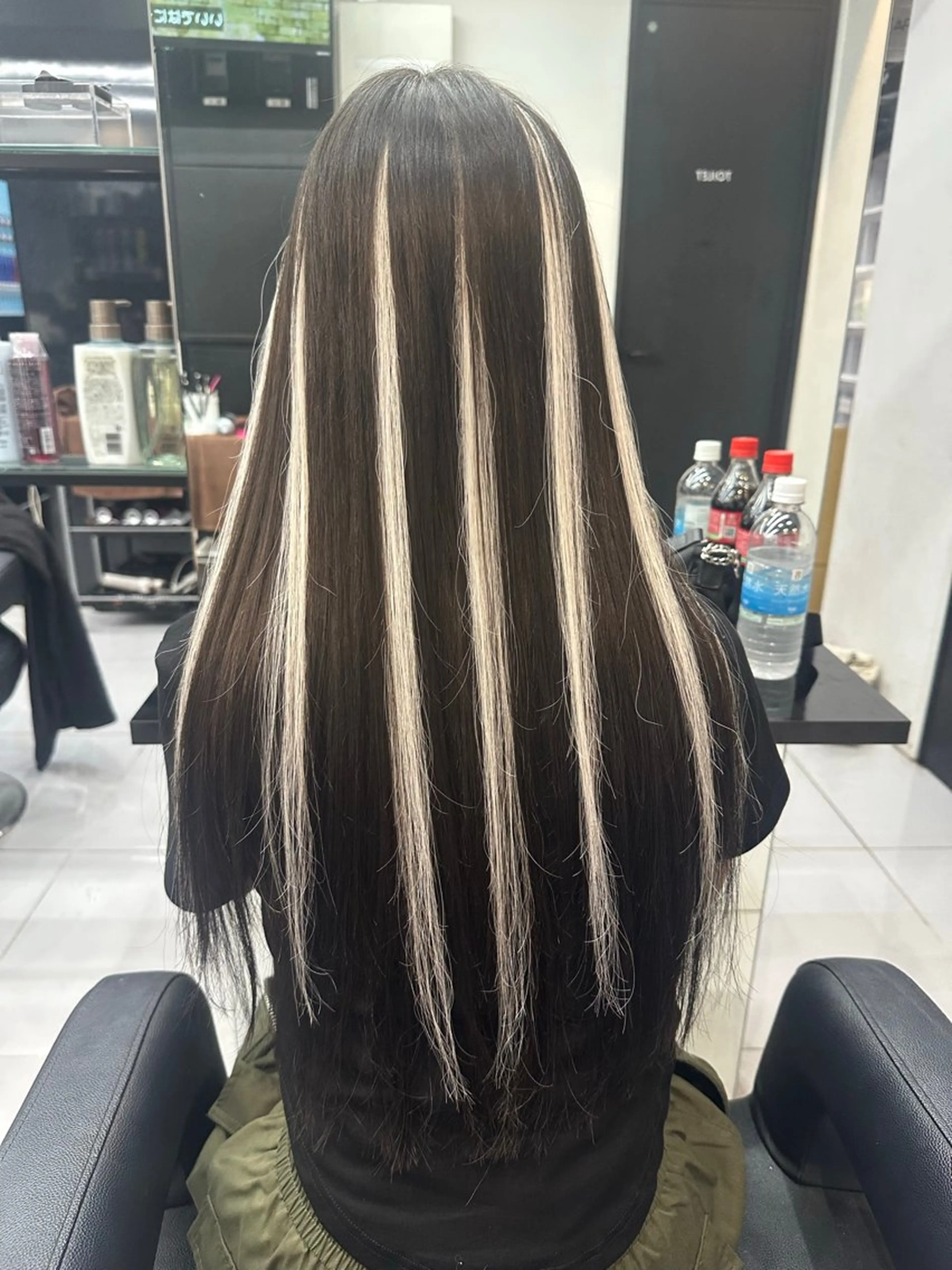 ロング ハイライト Lapis池袋 REIのヘアスタイル