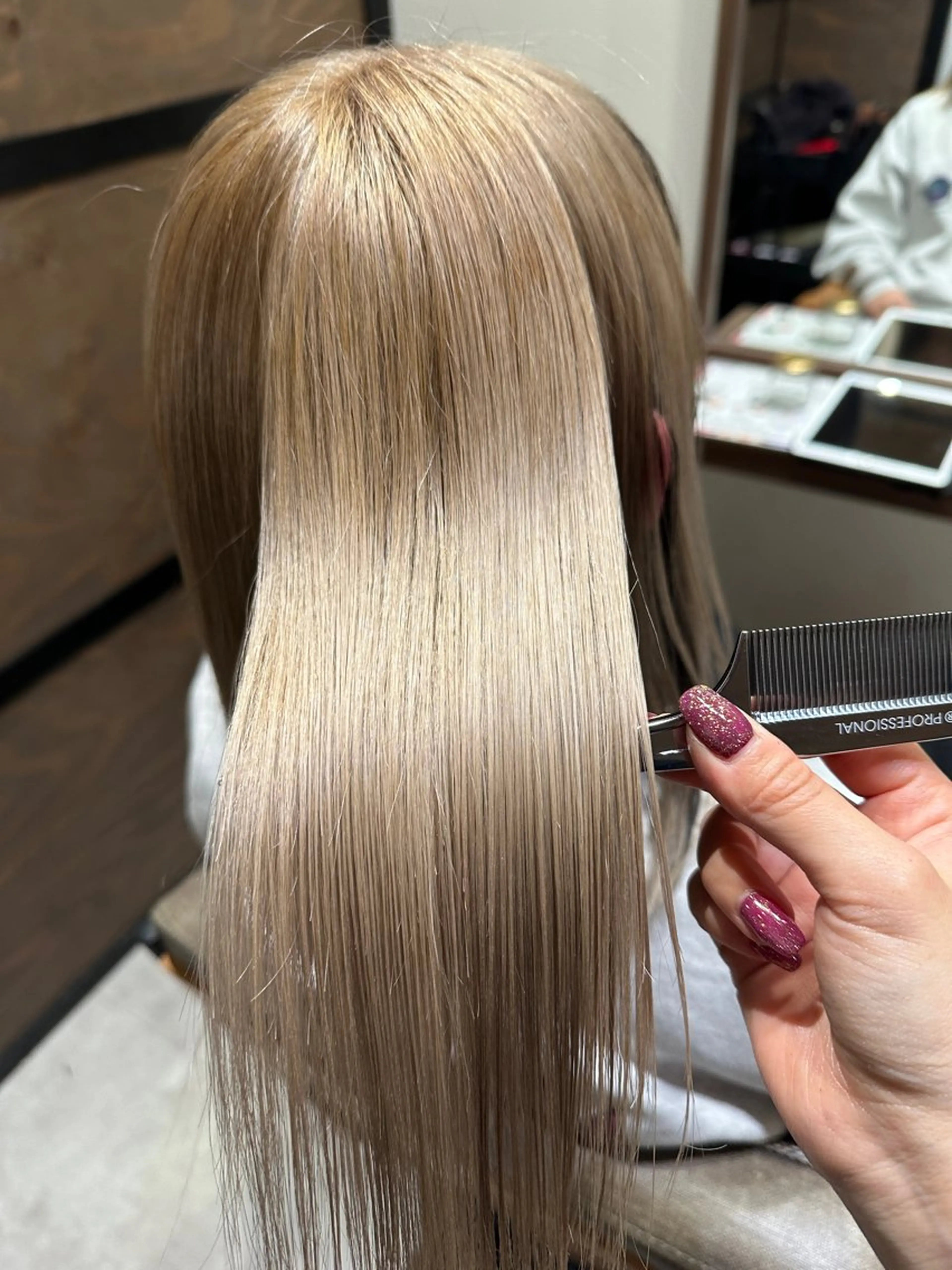 ミディアム カラー カット ヘアカラー トリートメント 💙美髪救世主💙 関華蓮のヘアスタイル