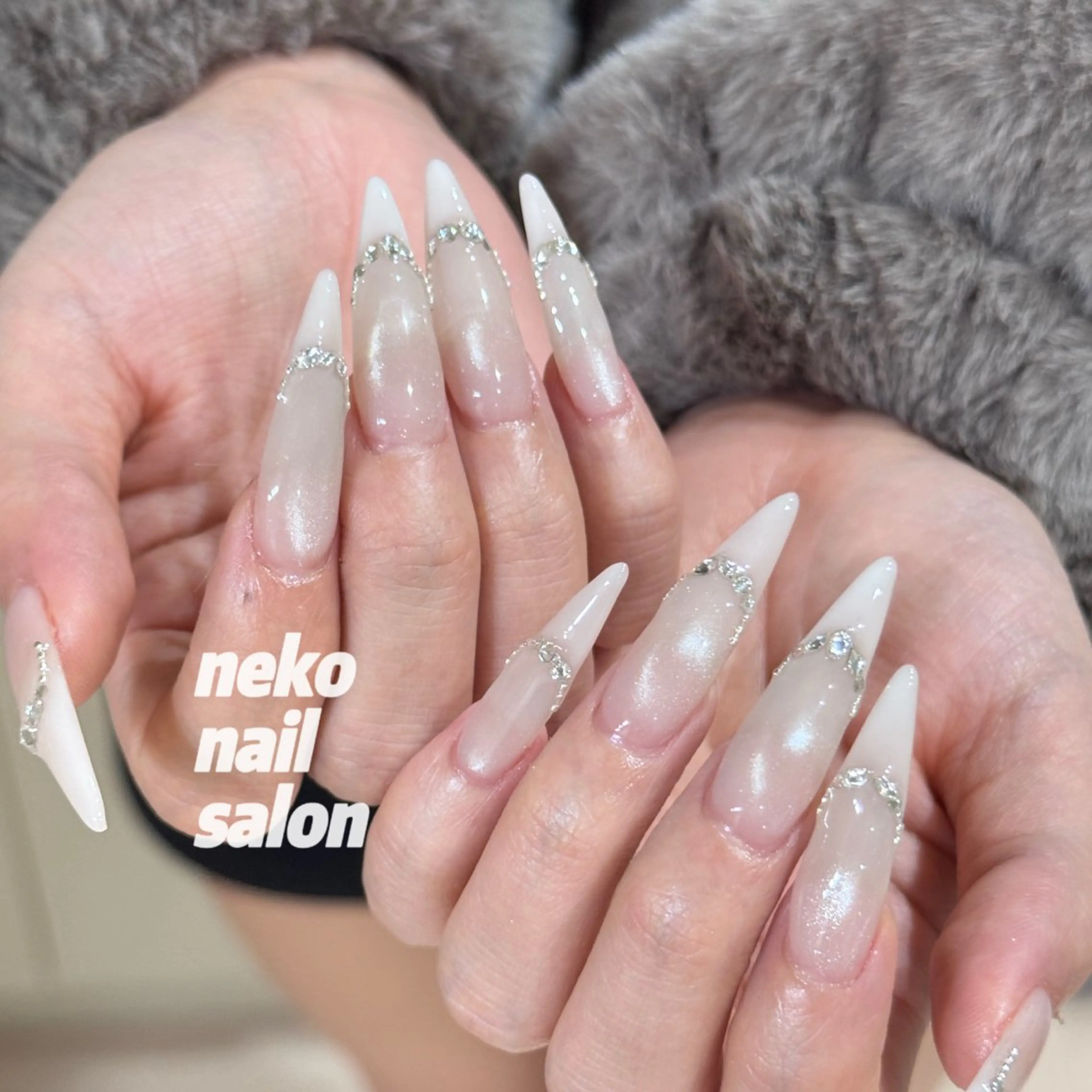 ネイル フレンチネイル キラキラネイル ロングネイル マグネットネイル ハンドネイル neko nailのネイルデザイン