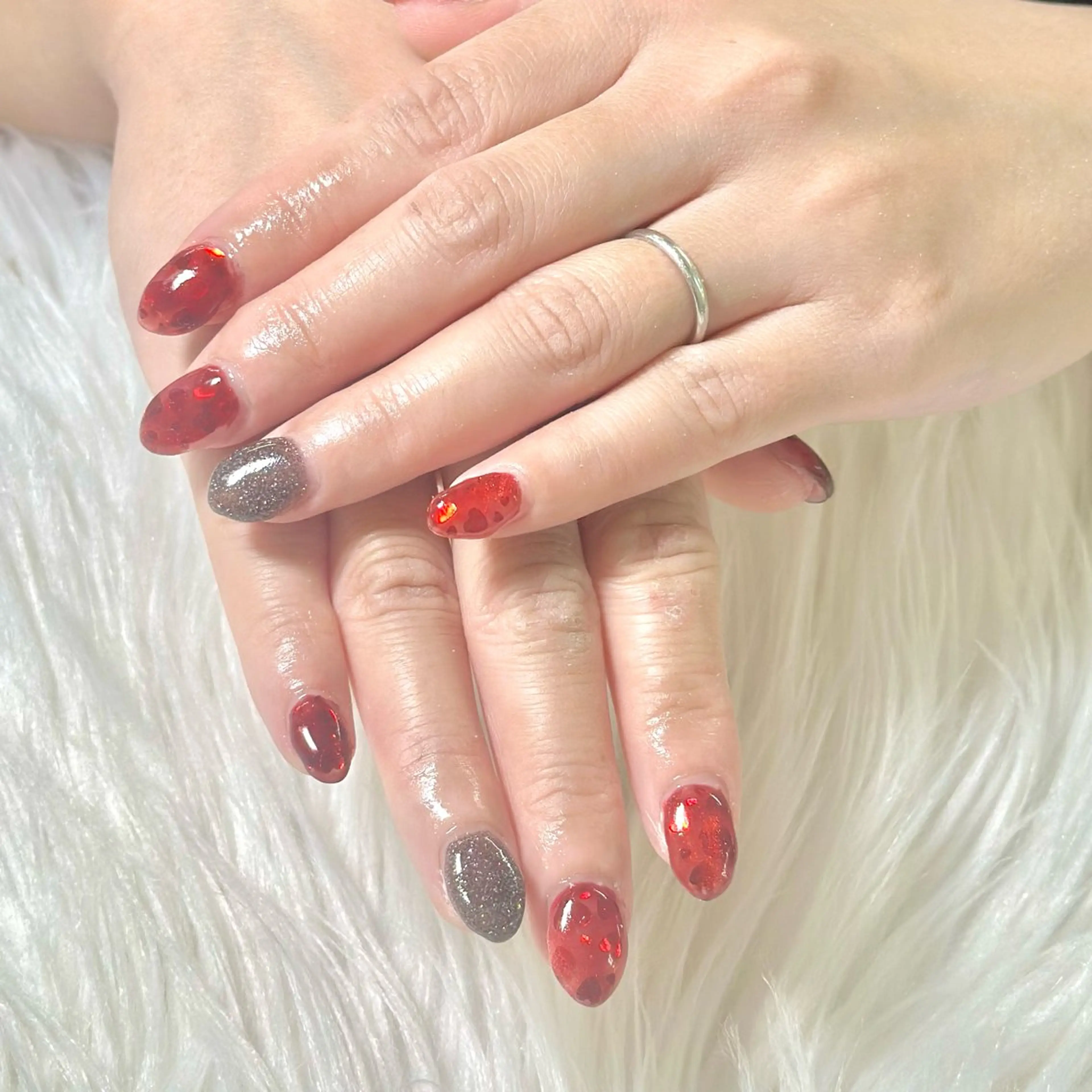 ネイル ハート マグネットネイル 赤色 ハンドネイル Heartnail Hino Reinaのネイルデザイン