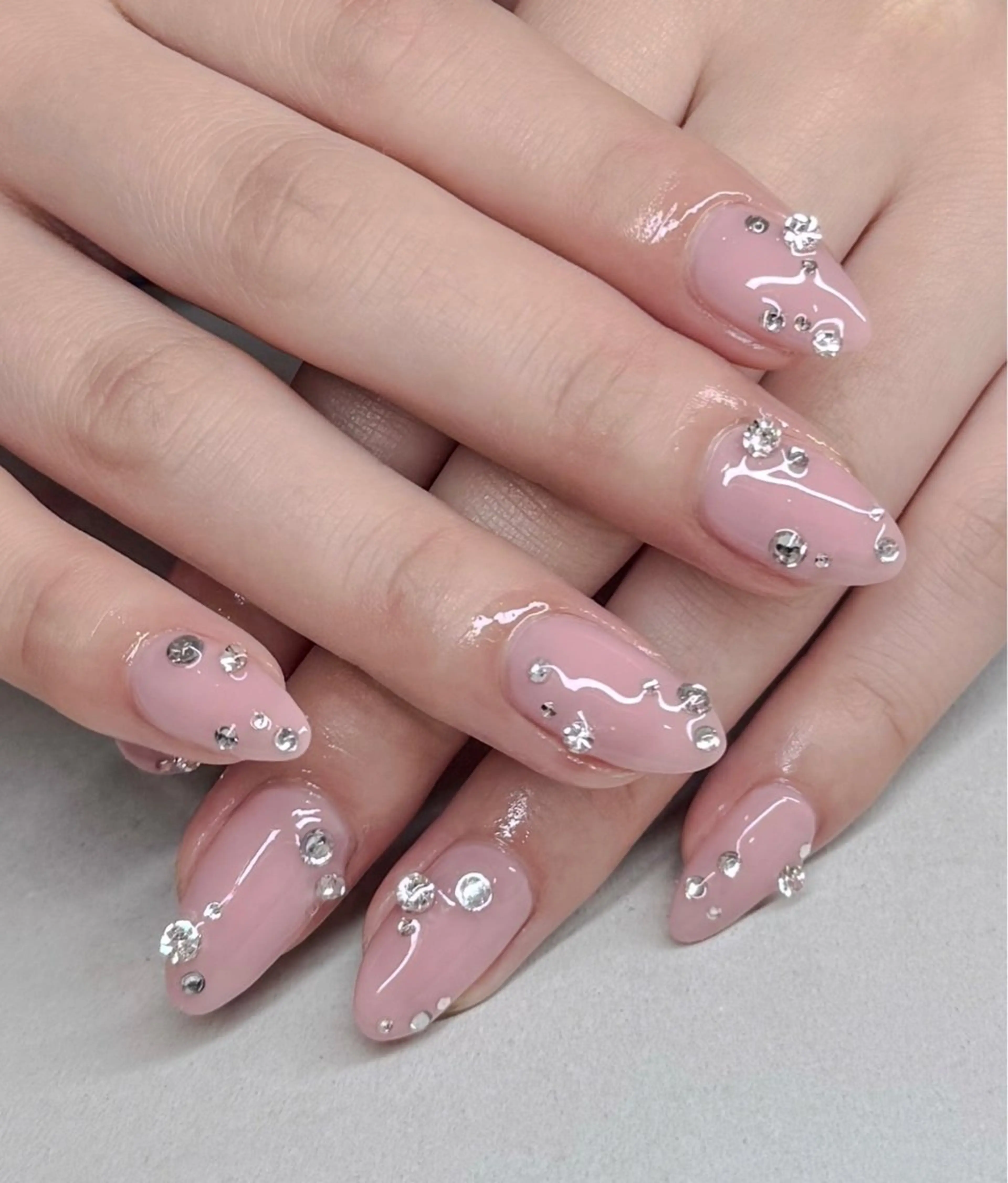 ネイル num-fi Aiのネイルデザイン