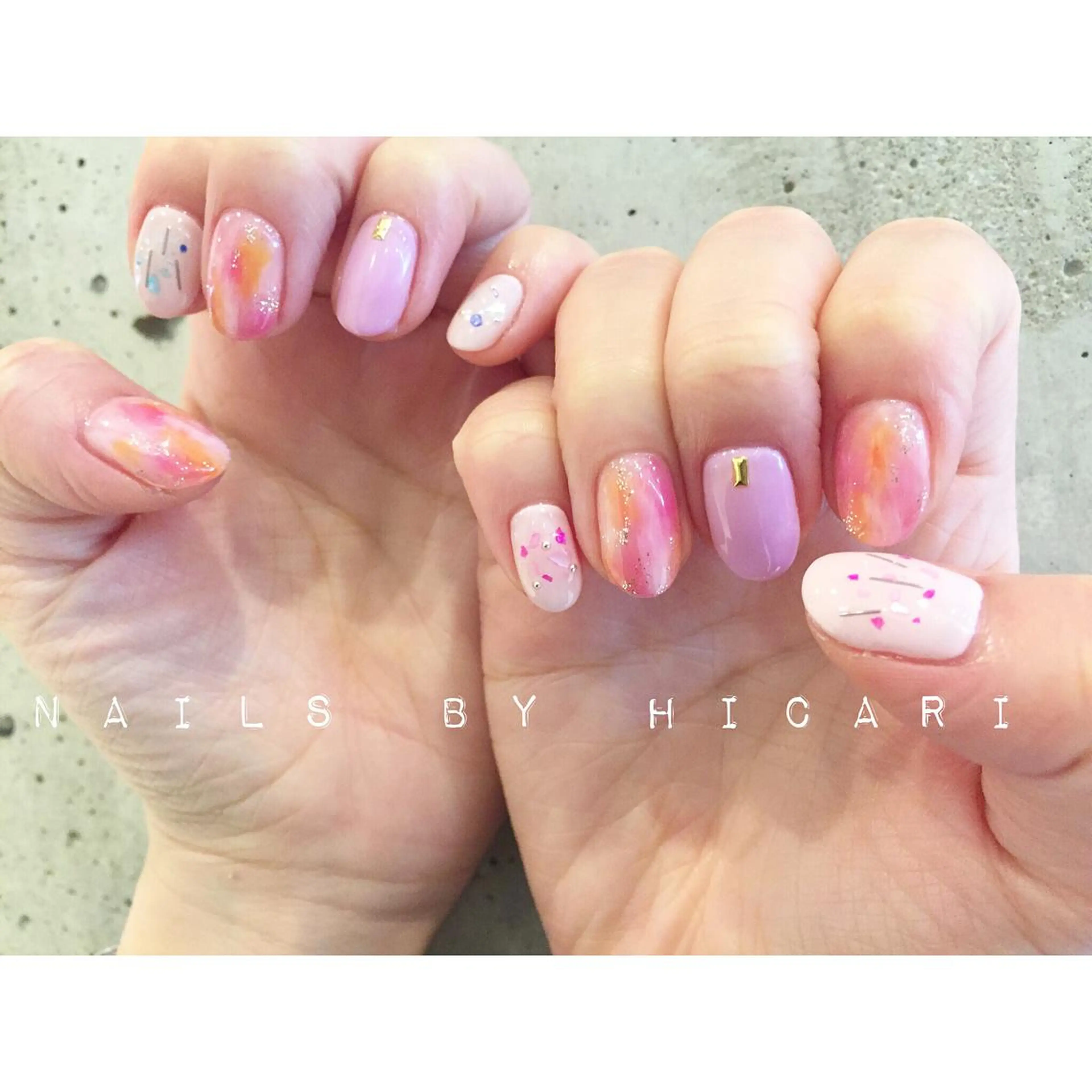 ショート カラー ネイル マツエク・マツパ ジェルネイル ニュアンスネイル パラジェル illum hicariのネイルデザイン