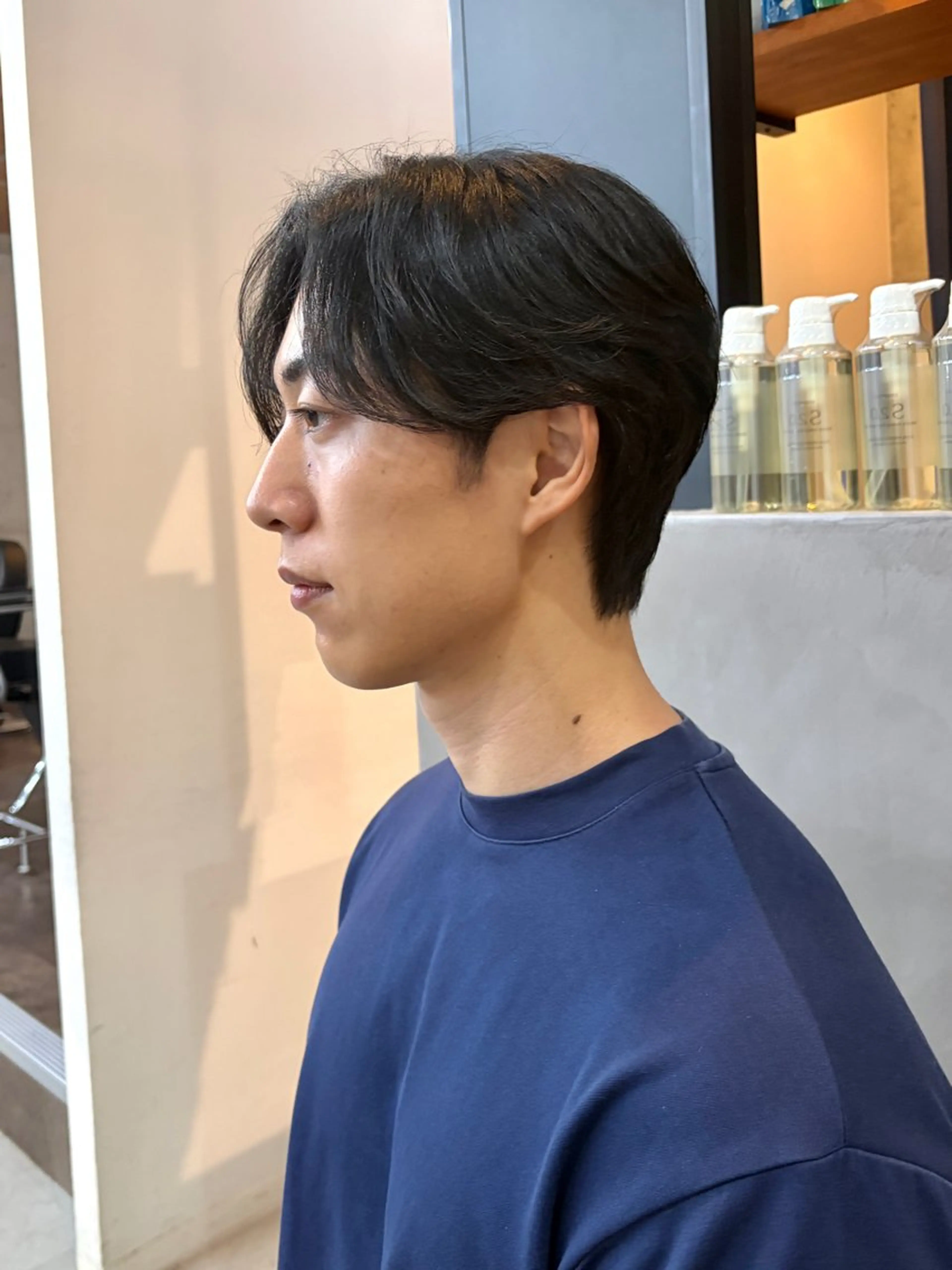 メンズ センターパート 刈り上げ 切りっぱなしボブ/ ブリーチカラー/大塚のヘアスタイル