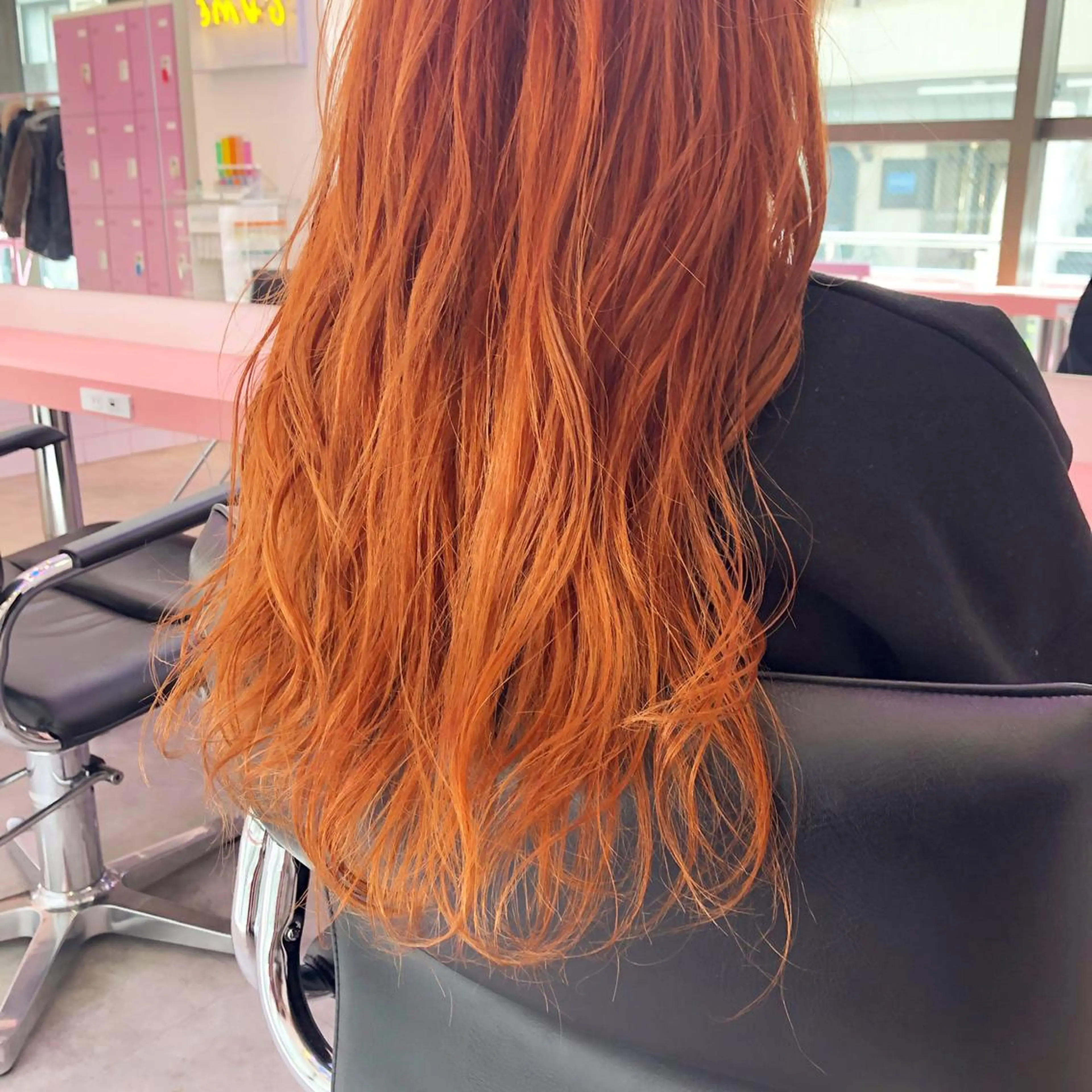 ロング カラー ヘアアレンジ オレンジ 天神レイヤーカット No.1💖マユカのヘアスタイル