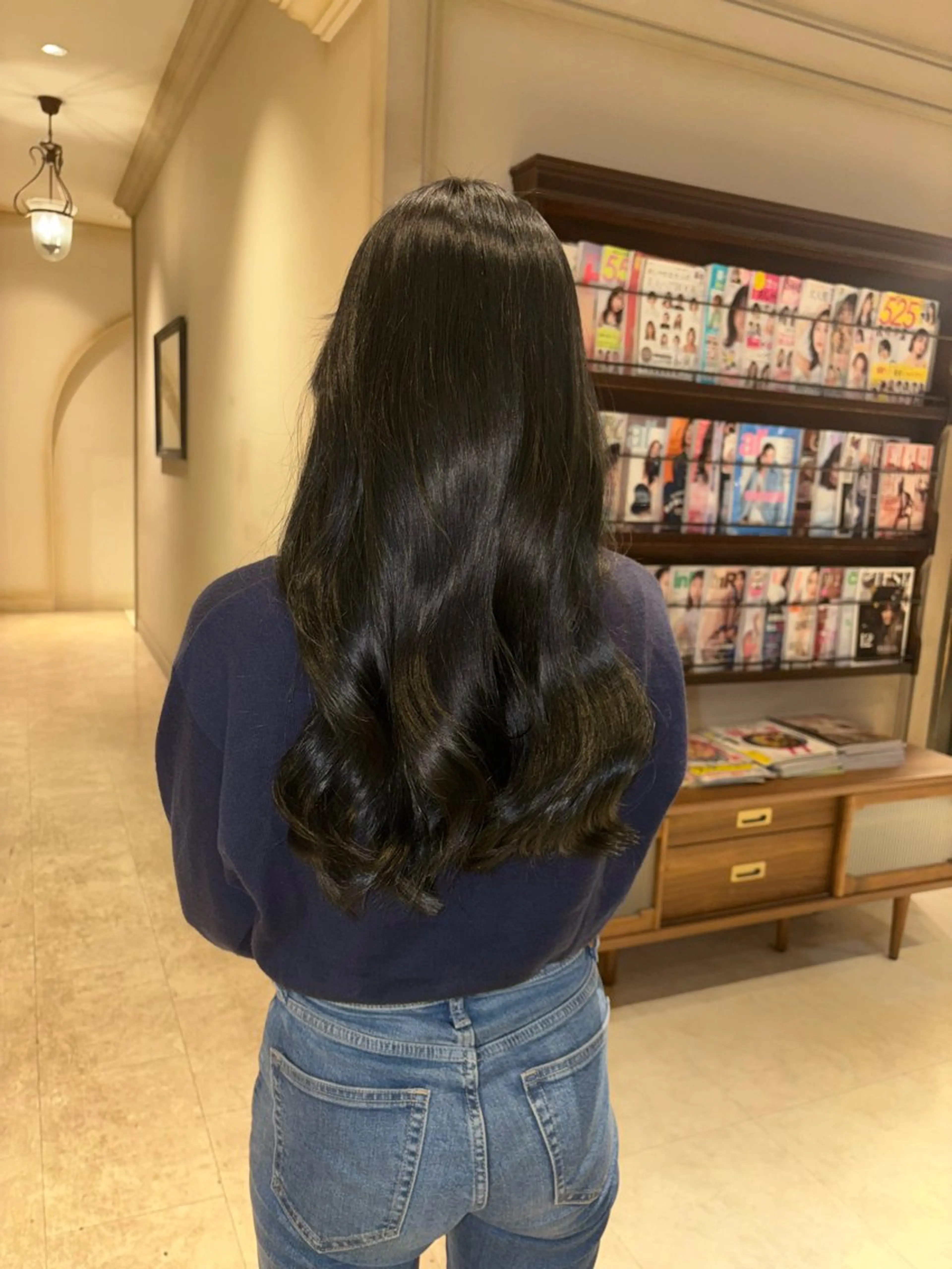 カラー 長谷 若奈のヘアスタイル