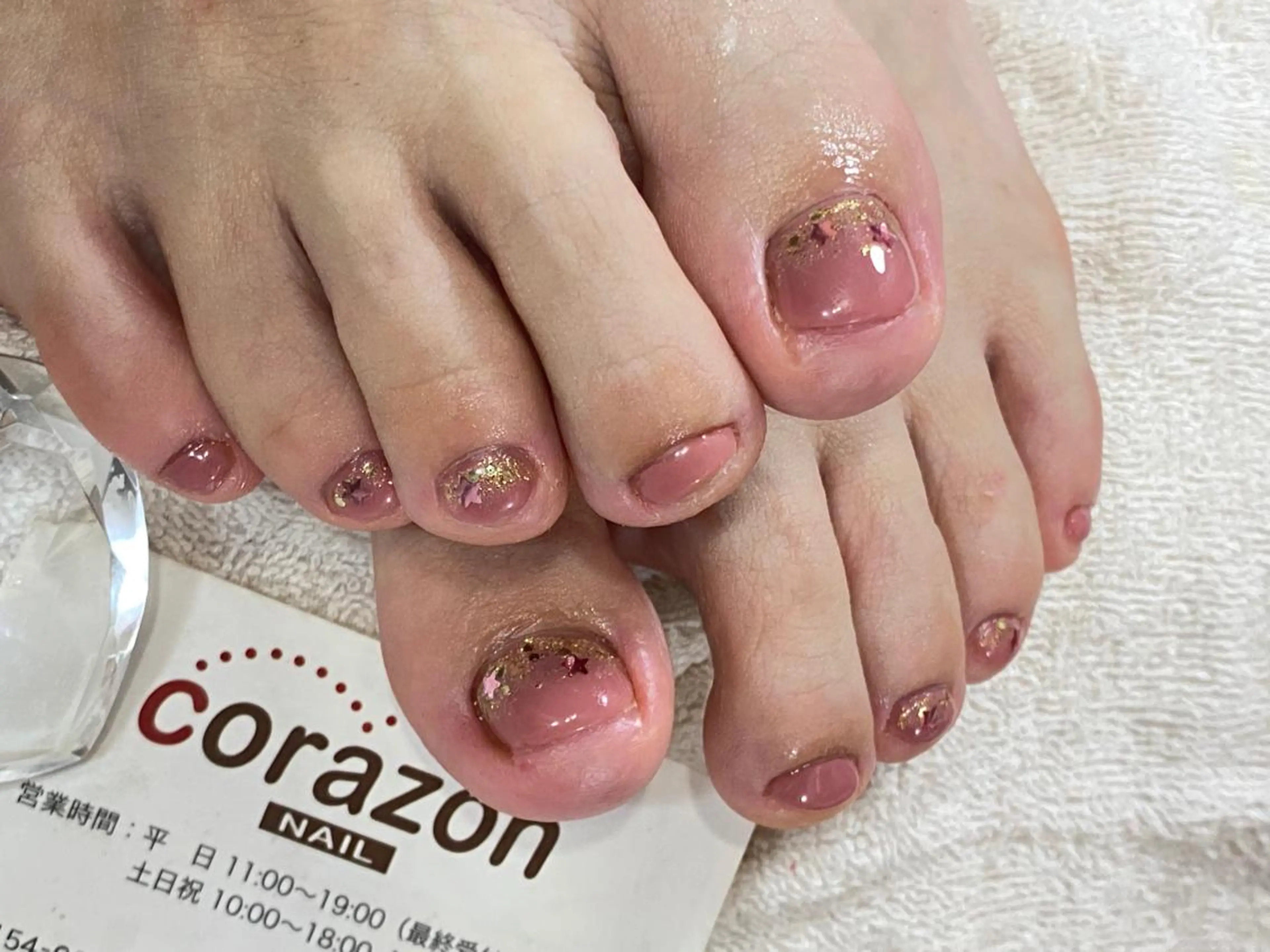 ネイル フットネイル グラデーション ラメ(グリッター) ラメグラデーション ネイリスト aicoのネイルデザイン