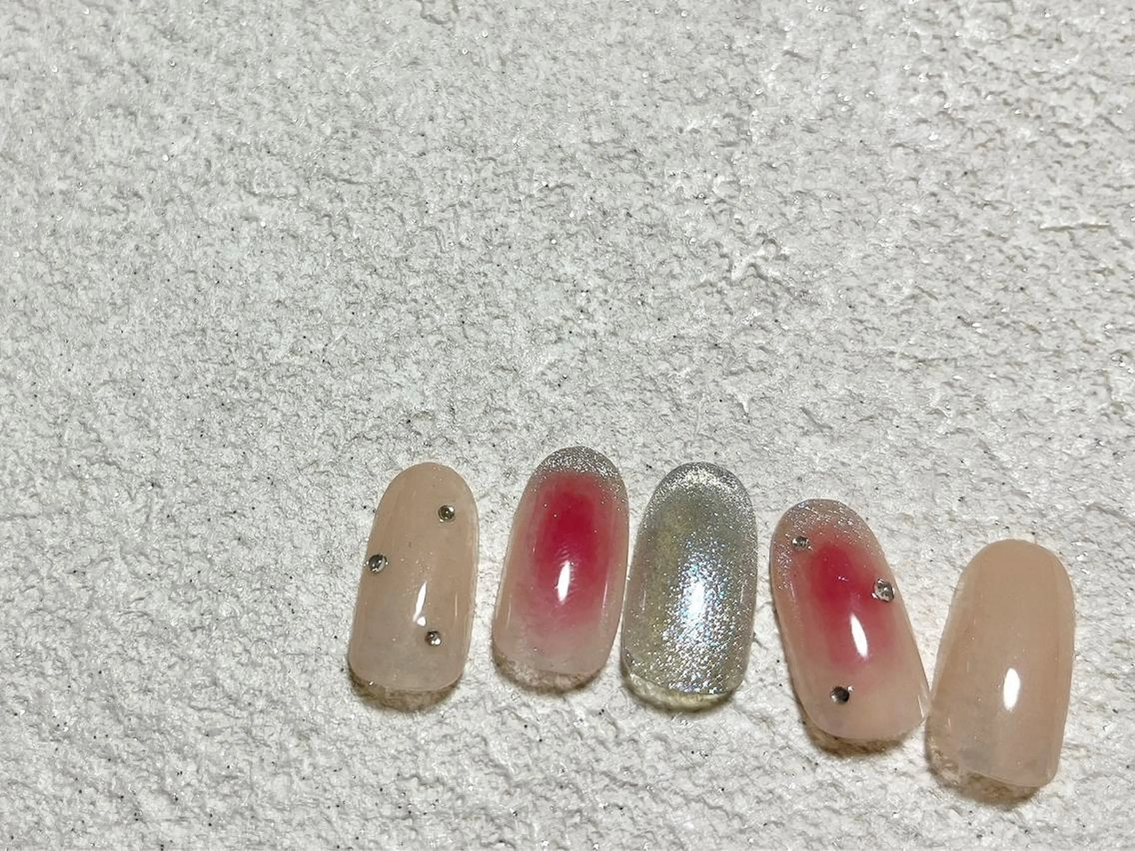 ネイル アイブロウ 眉カラー オーロラネイル フラワーネイル フットネイル フレンチネイル mogunail &blowのネイルデザイン