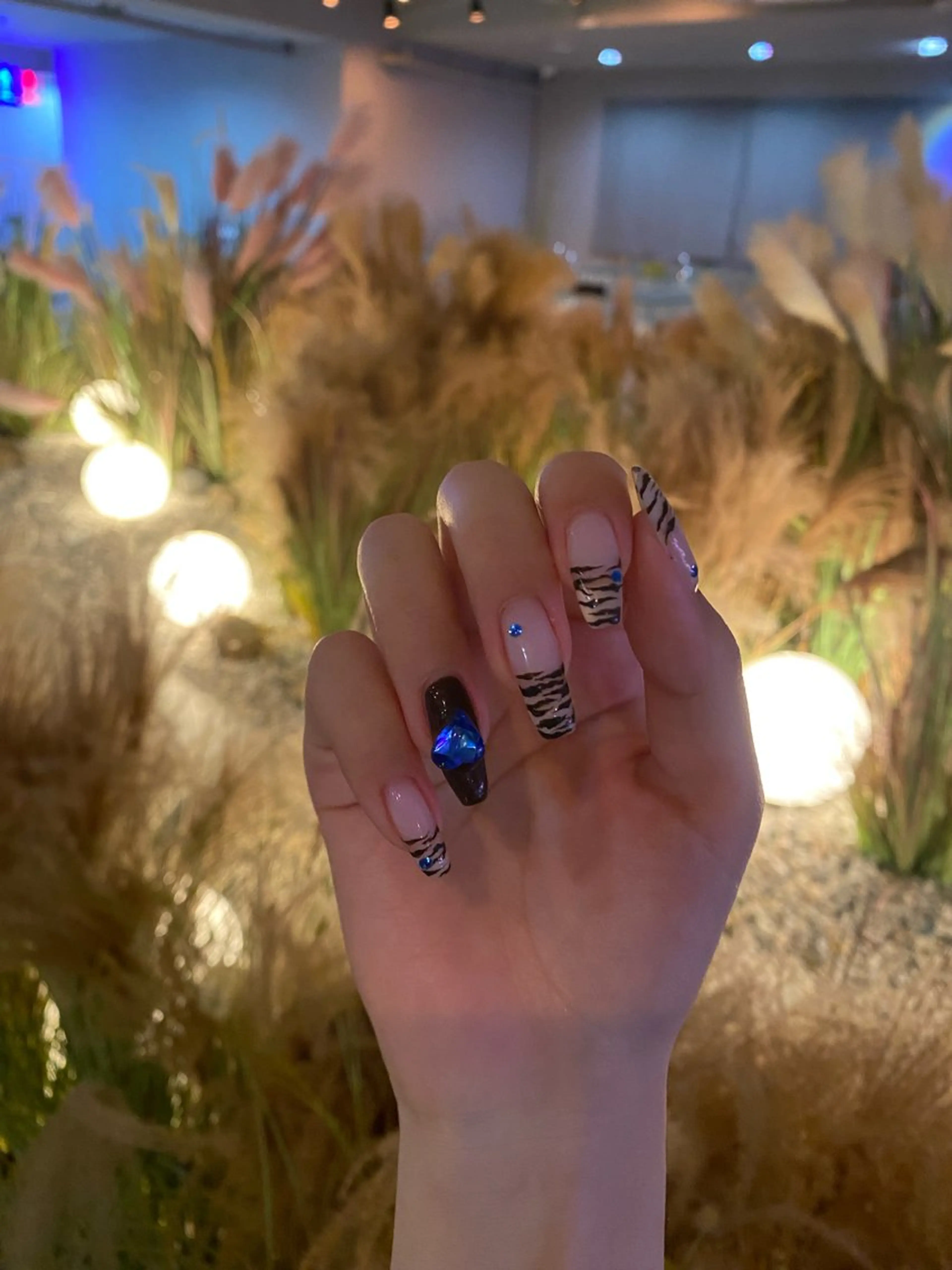 ネイル アニマル柄 フレンチネイル EARTH 大塚のネイルデザイン