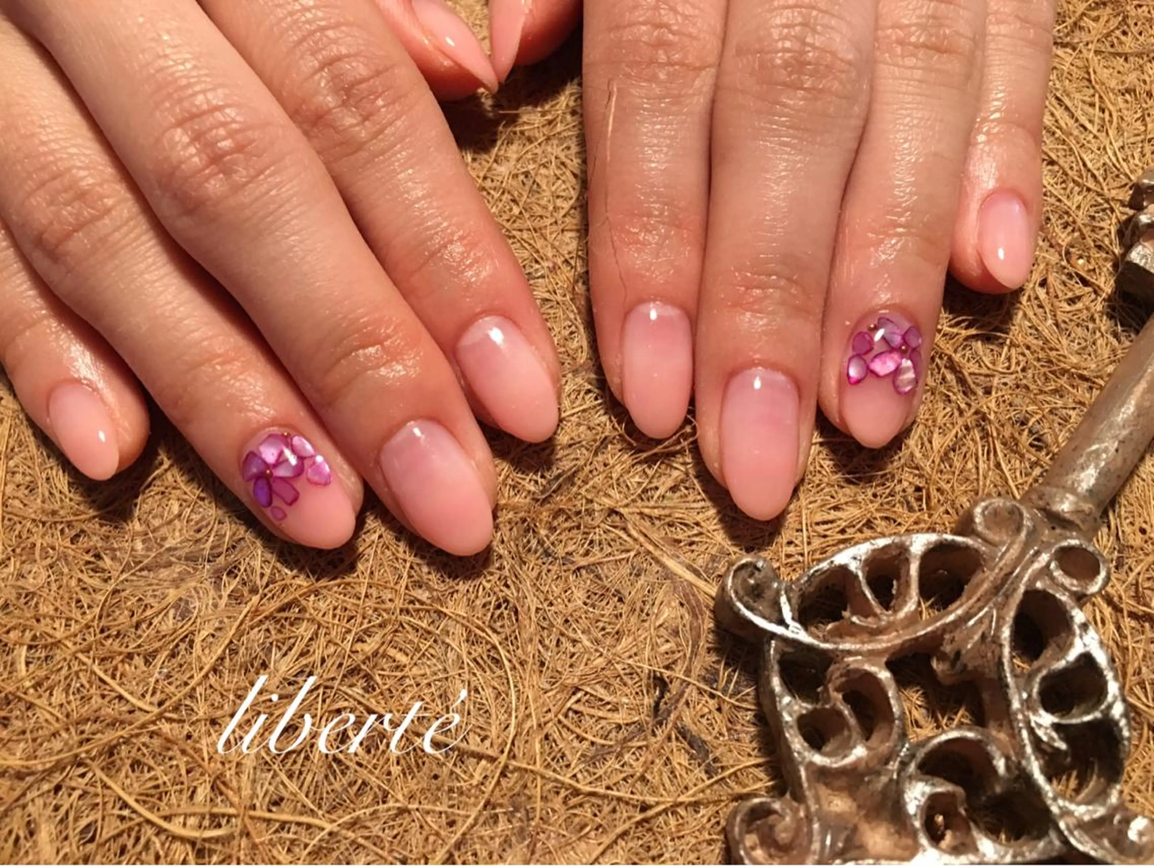 ネイル liberté (リベルテ)のネイルデザイン