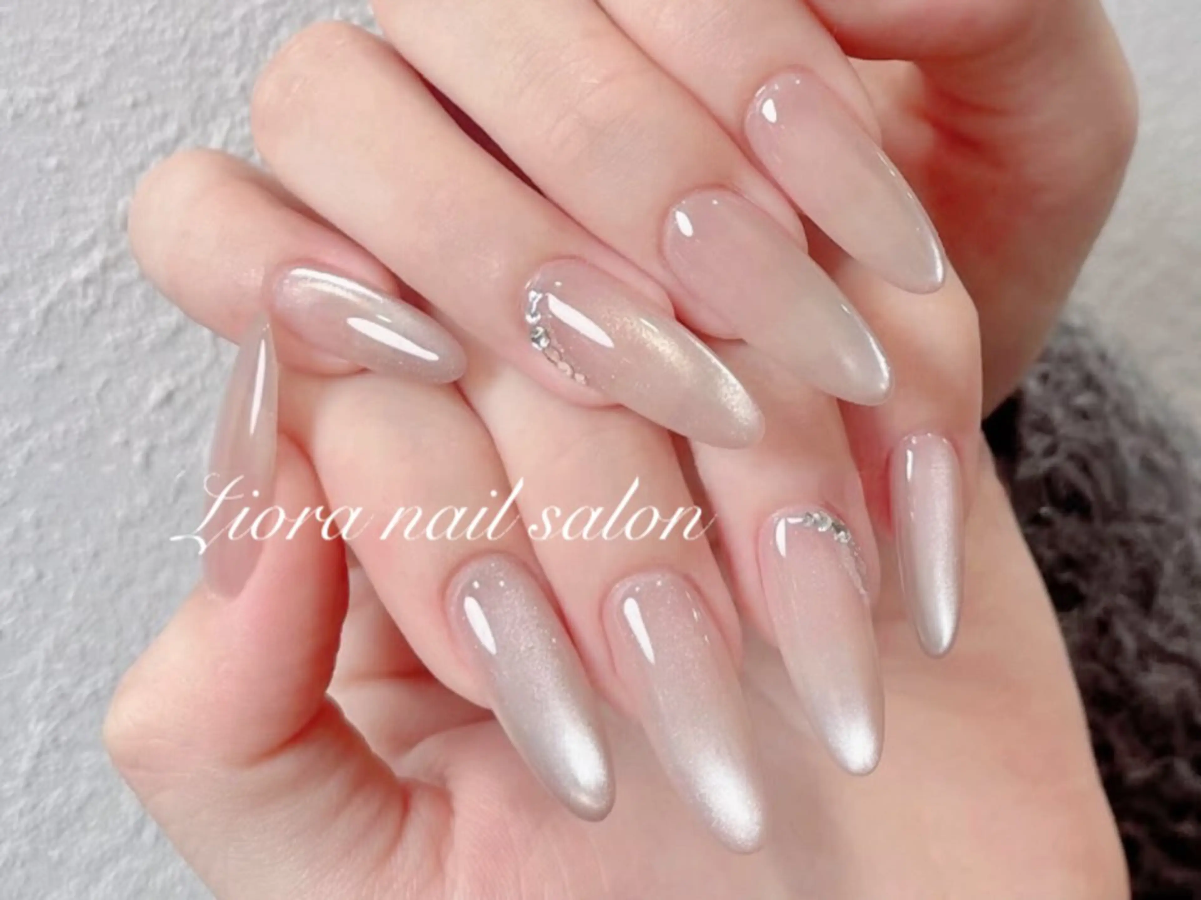 ネイル アートネイル フレンチネイル ジェルネイル ガーリー グラデーション ハンドネイル Liora nail スカルプ専門店のネイルデザイン