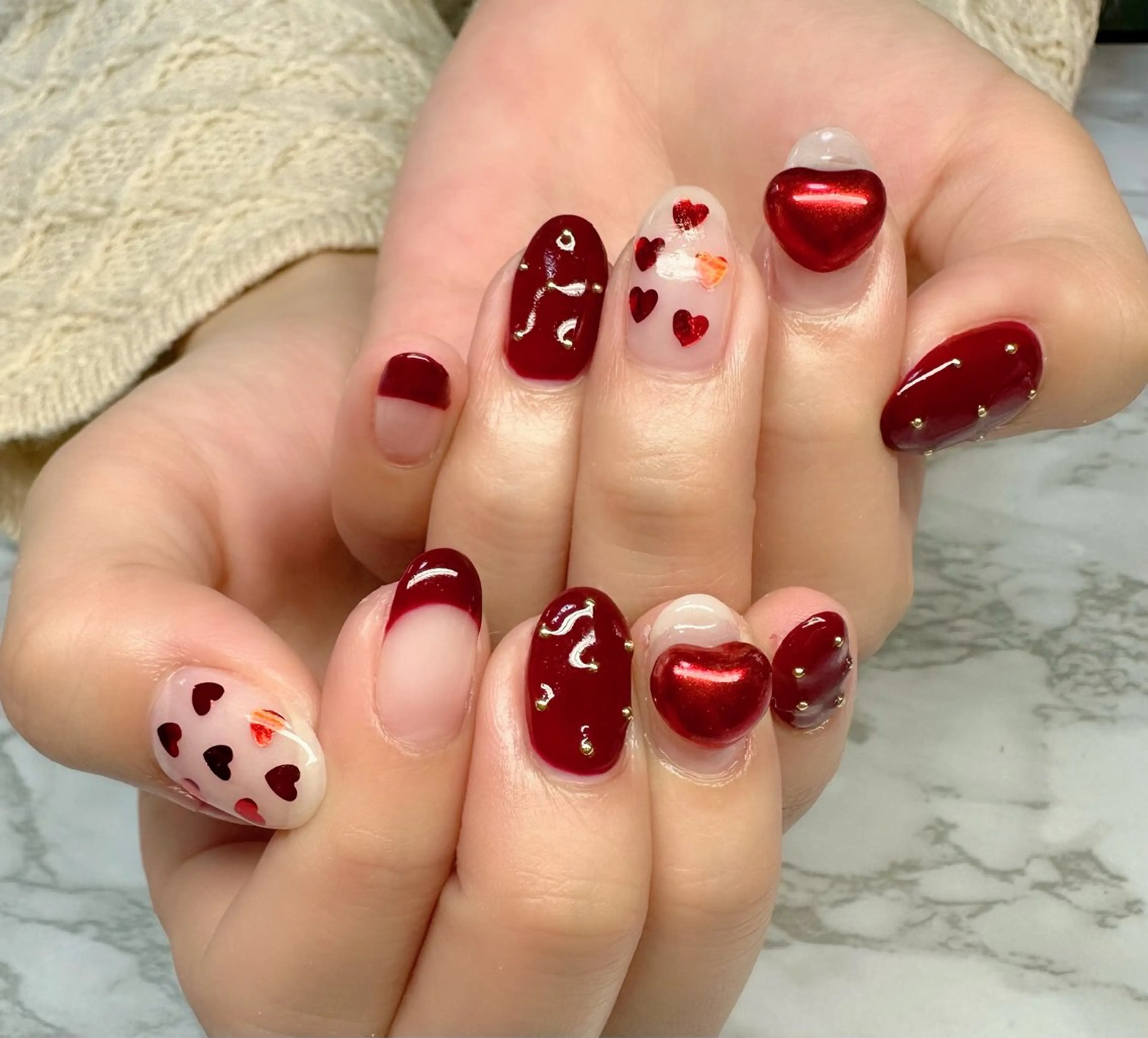 ネイル アートネイル ハート ワンカラーネイル バレンタイン 冬ネイル M.N_ nailのネイルデザイン