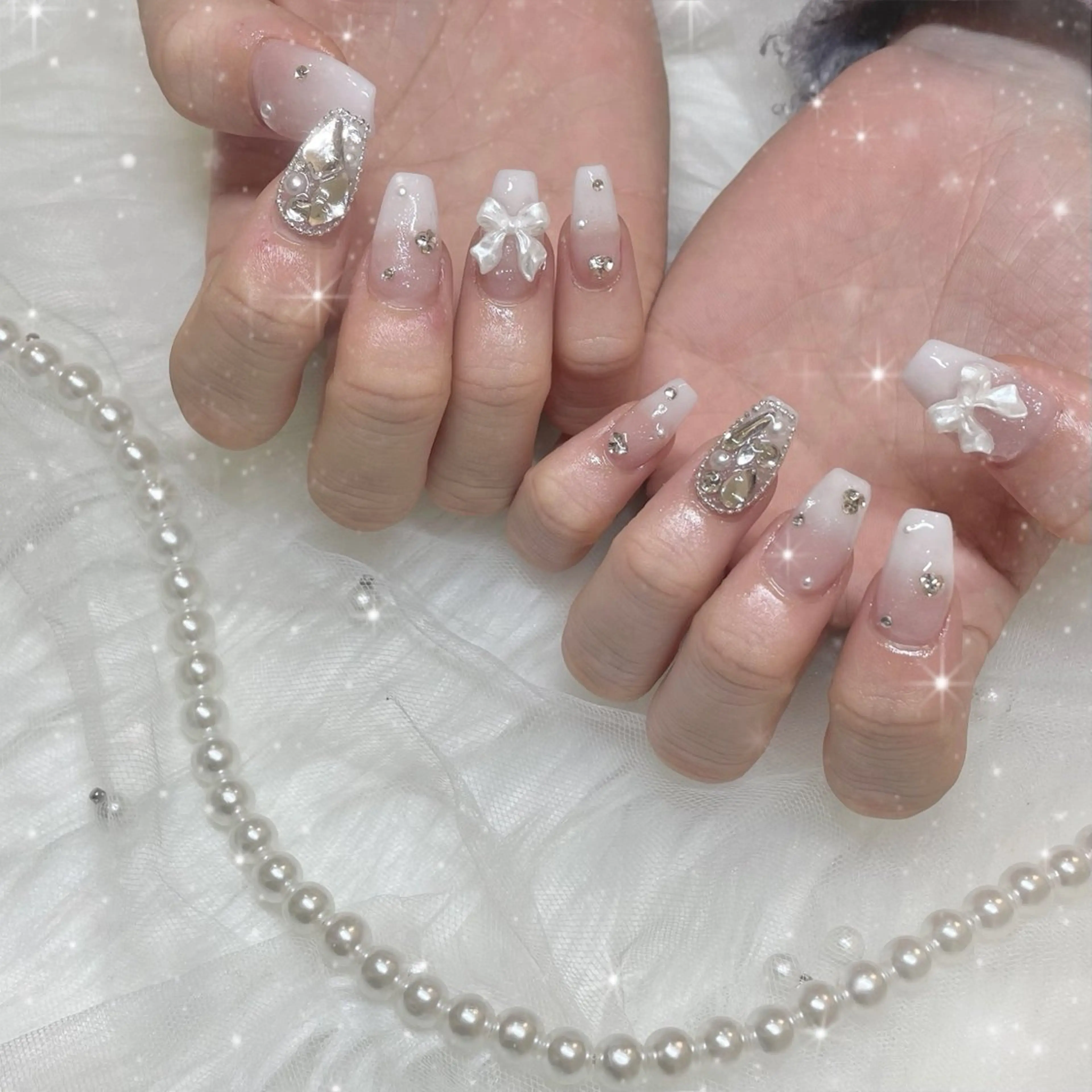 ネイル ハンドネイル Blue daisy RIN🎀のネイルデザイン